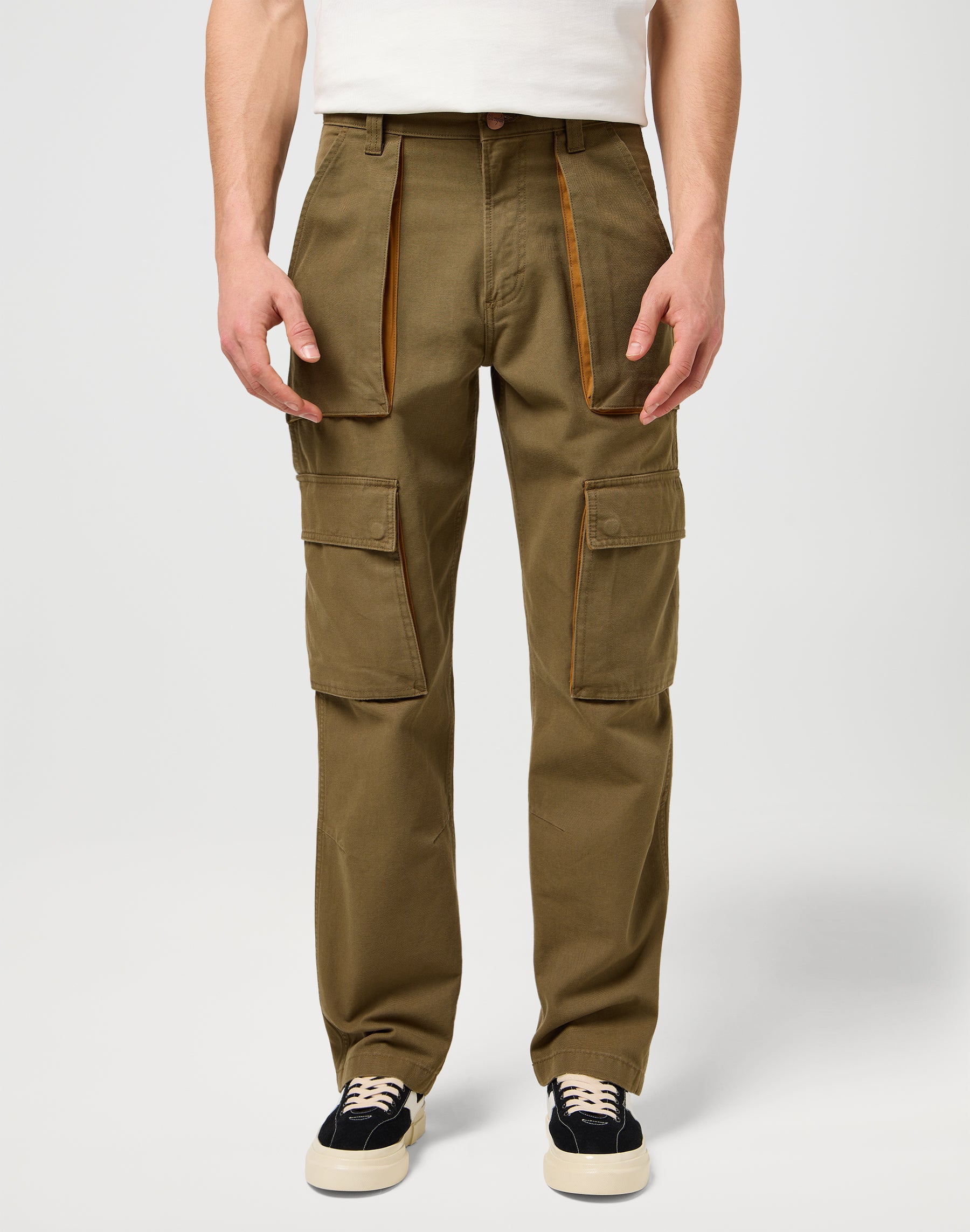 Cj Rel Cargo Pant in Beech Hosen Wrangler