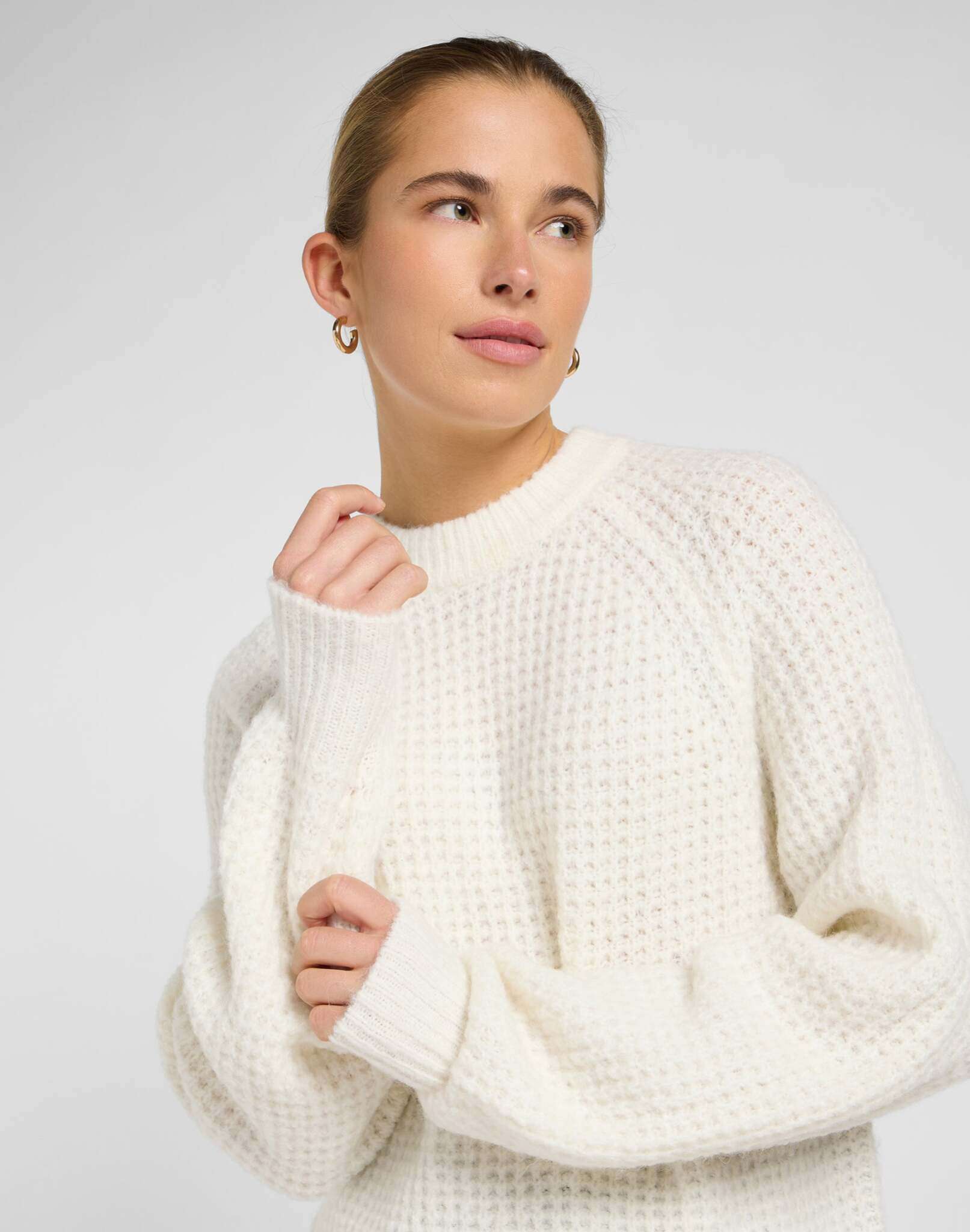 Knit Sweater in Ecru Pullover Lee