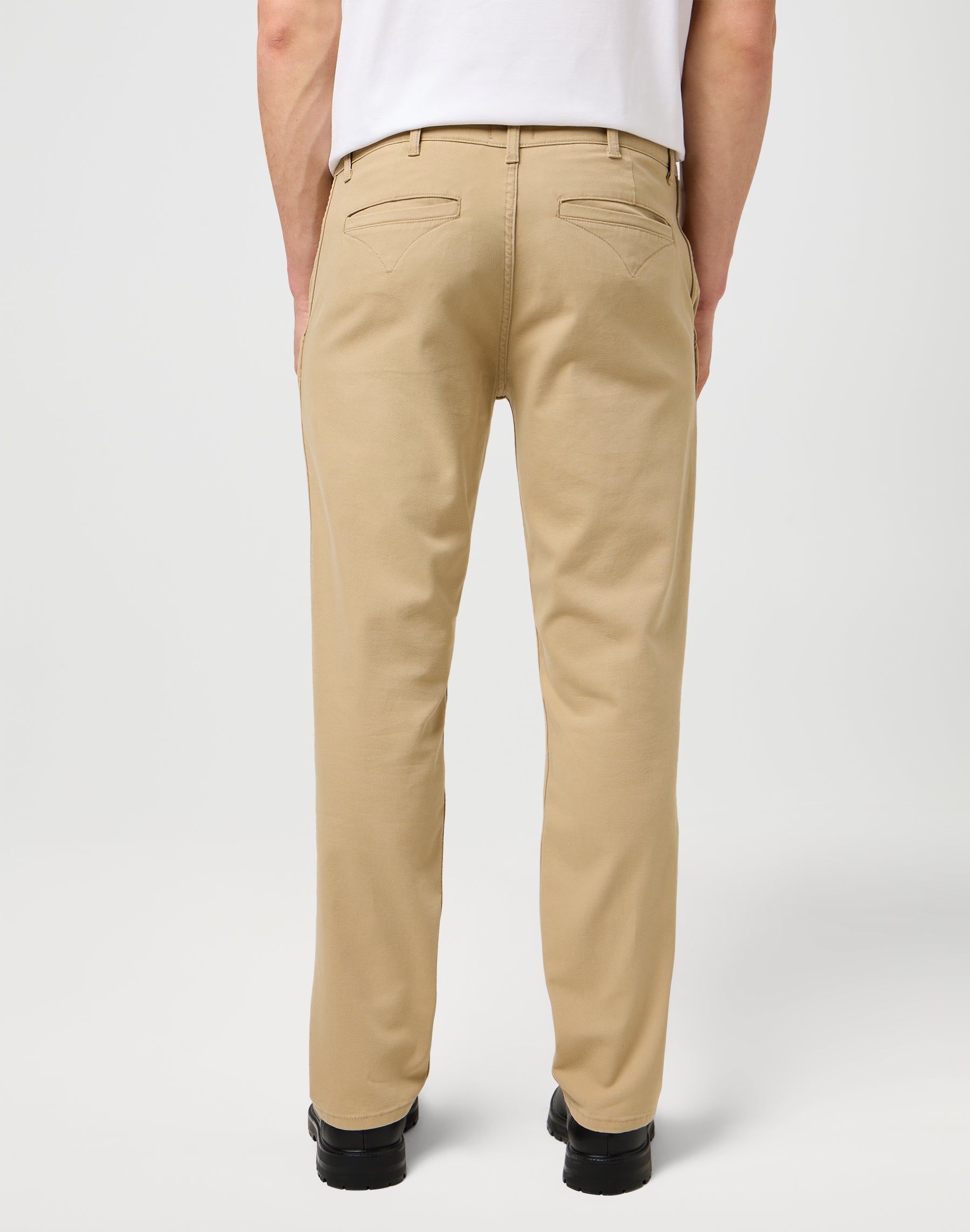 Regular Chino in Cornstalk Hosen Wrangler