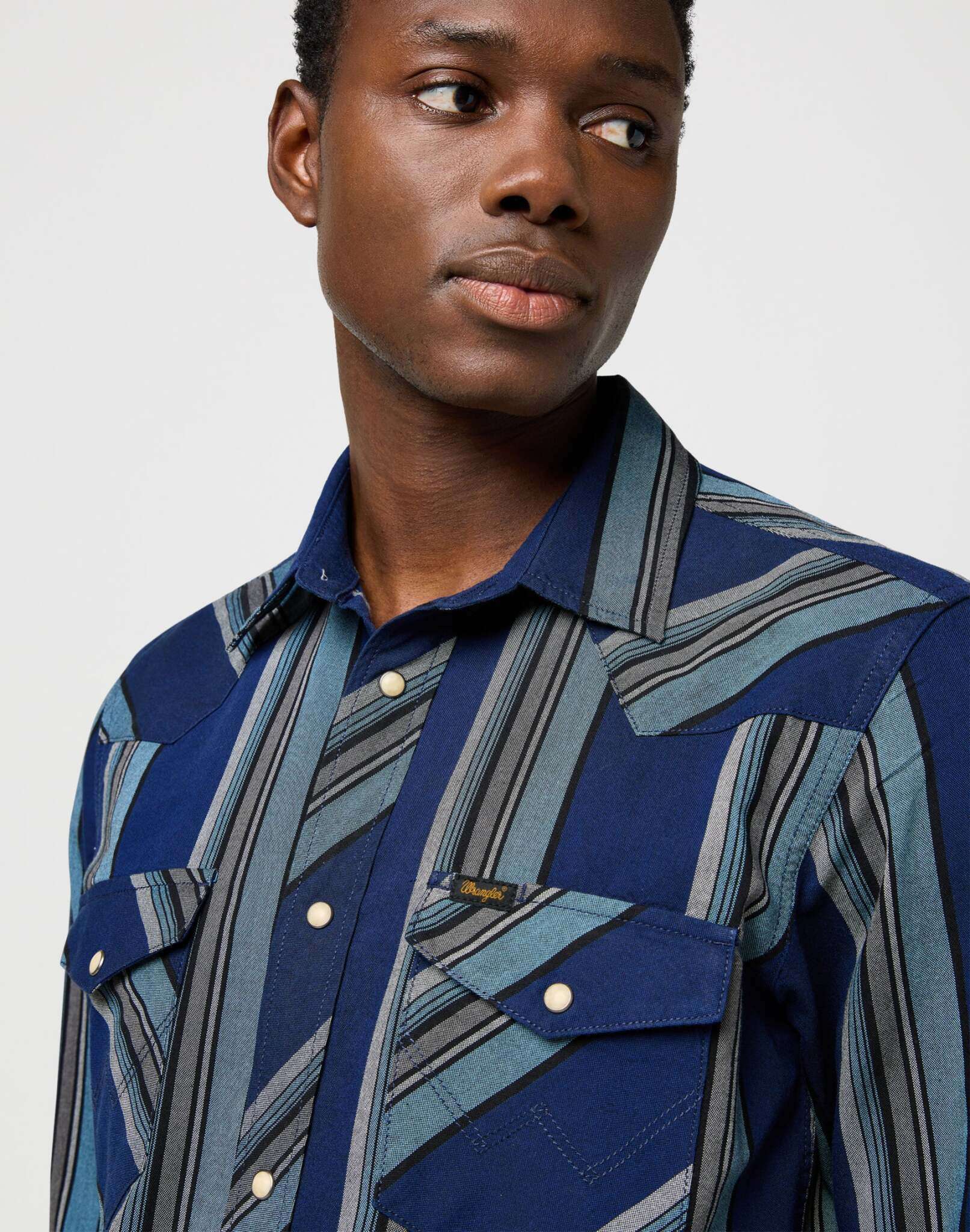 Western Indigo Shirt in Vintage Blue Hemden Wrangler