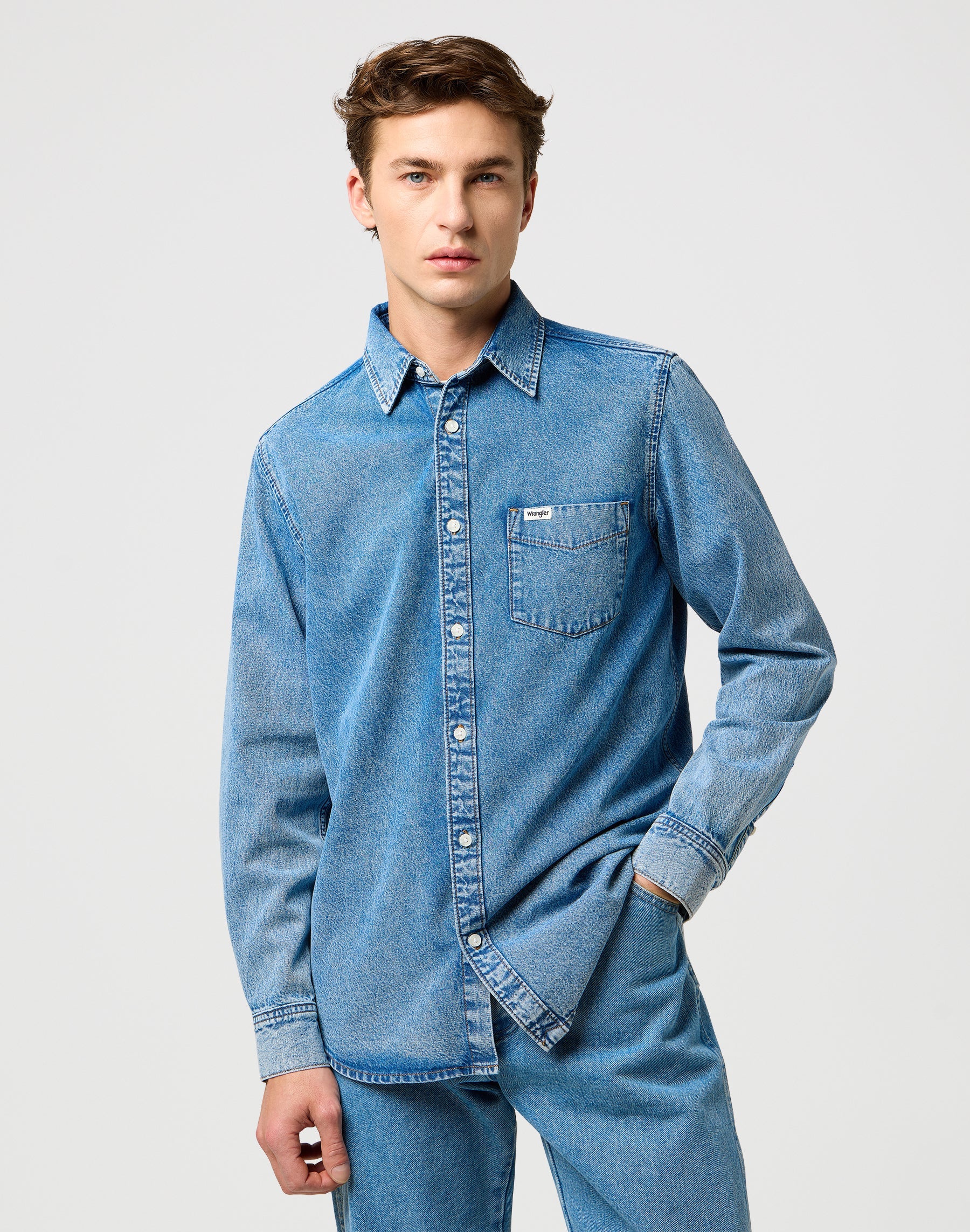 1 Pkt Shirt in Indigo Valley Hemden Wrangler