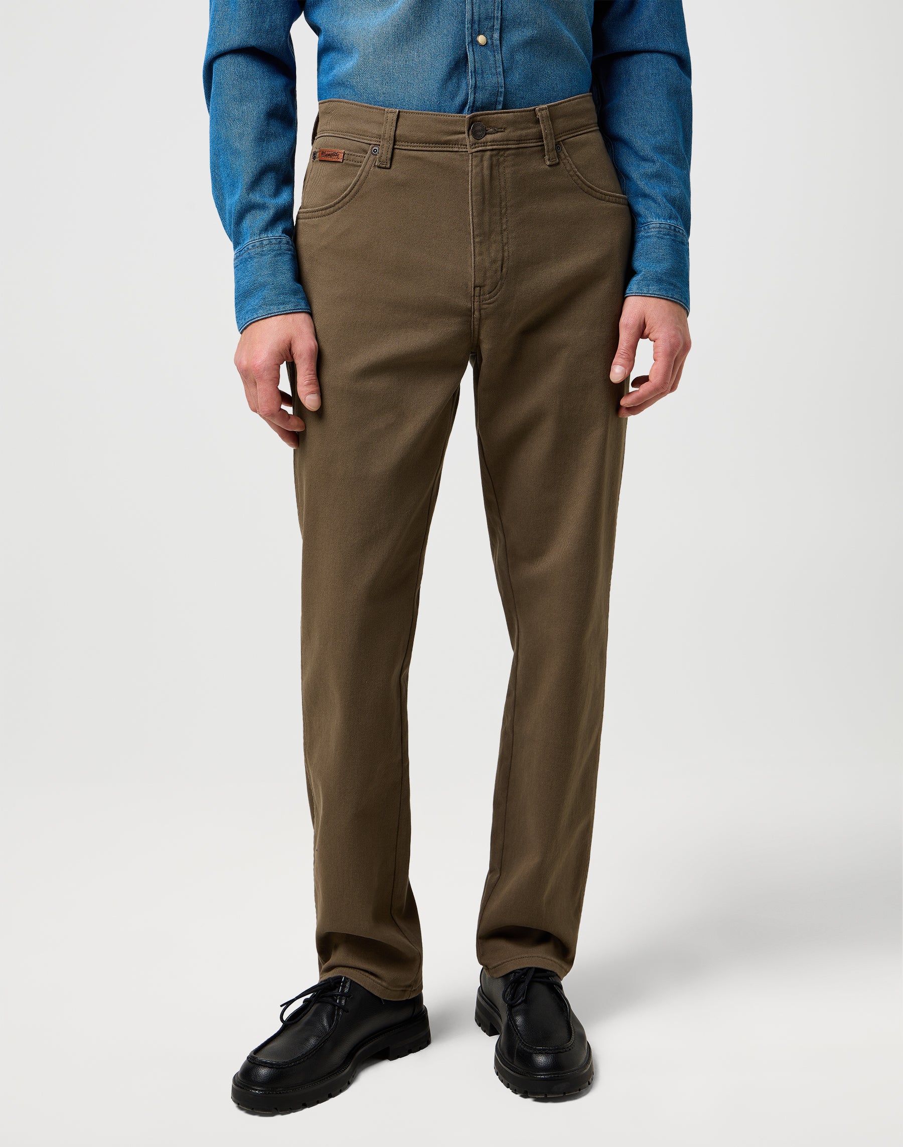 Texas in Tarmac Hosen Wrangler