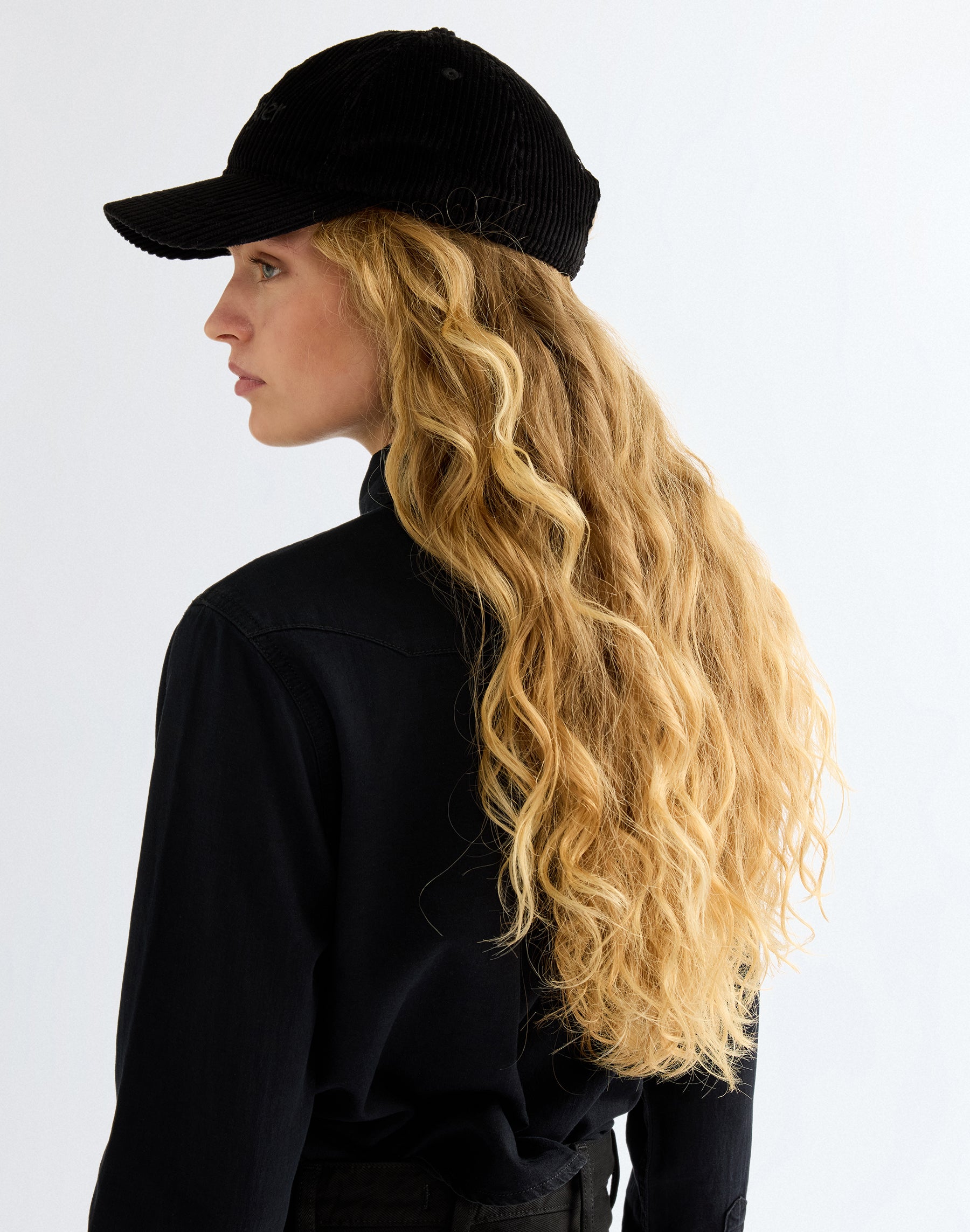 Cap Corduroy in Black Caps Wrangler