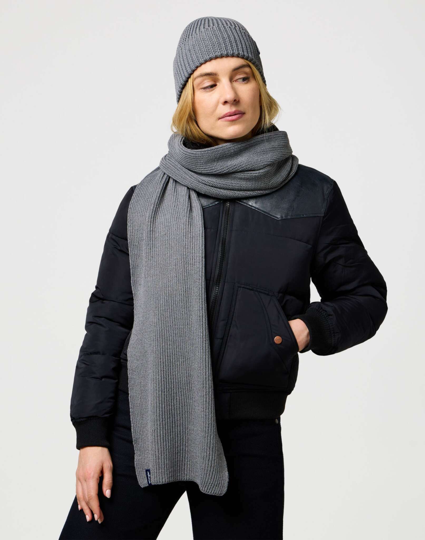 Scarf Beanie Set in Mid Grey Mel Schals Wrangler