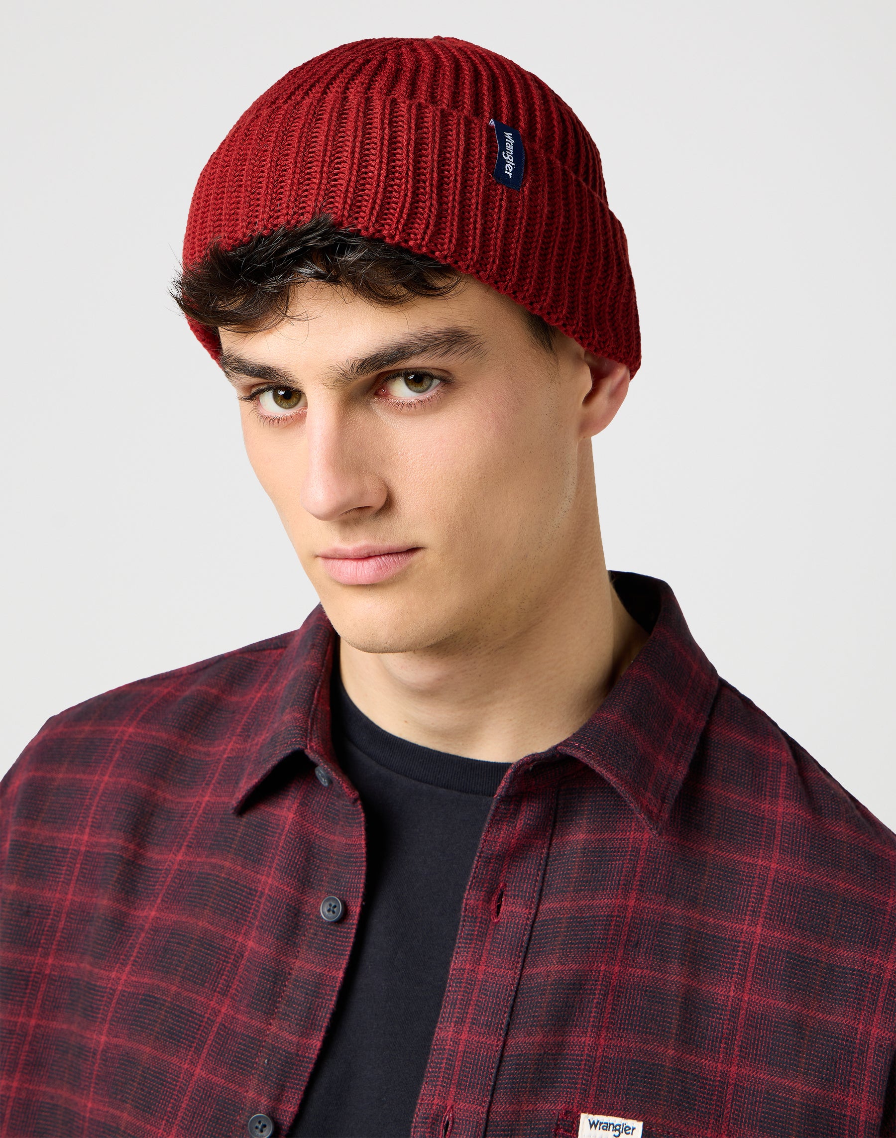 Sign Off Beanie in Fired Brick Mützen Wrangler