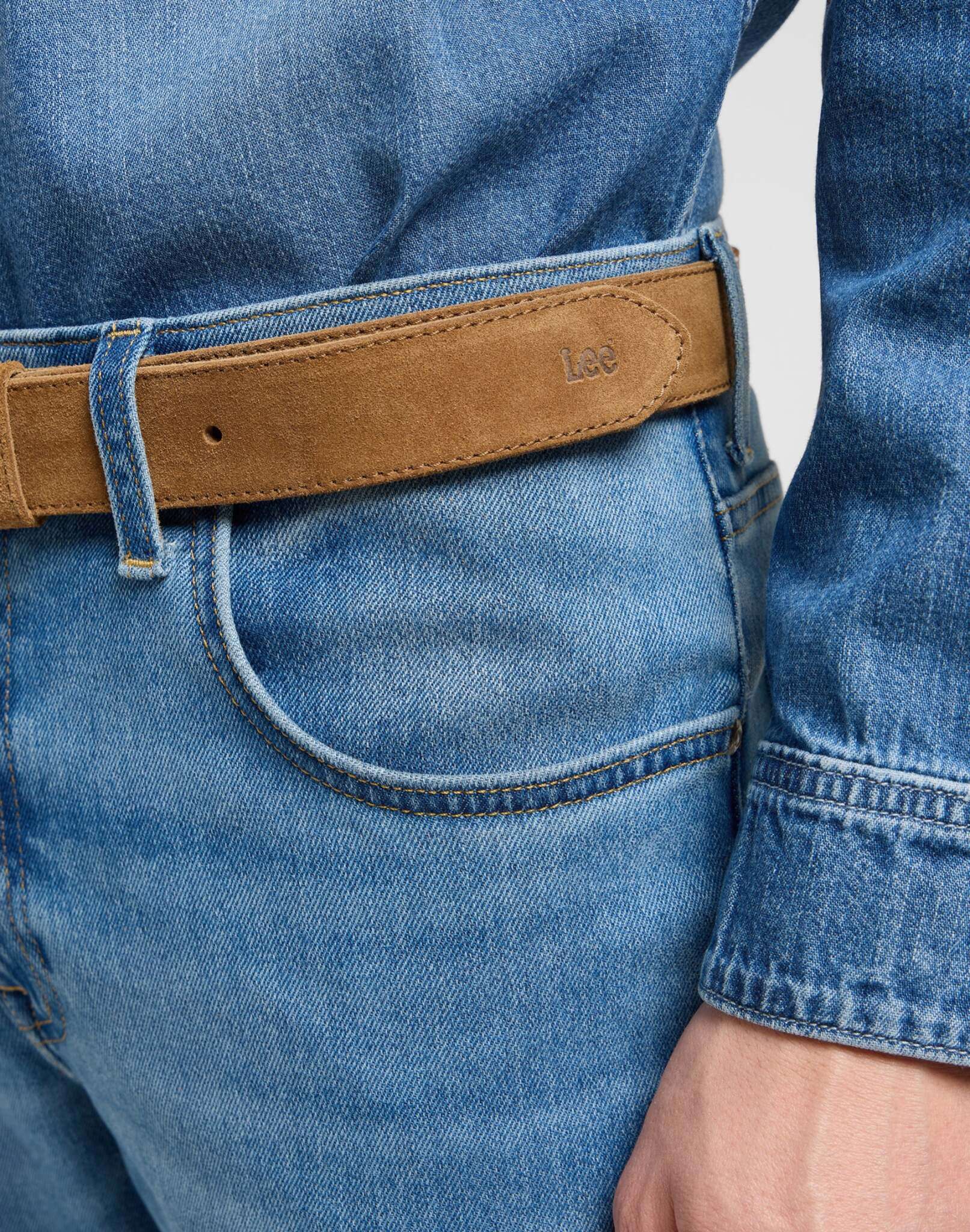 Suede Belt in Khaki Gürtel Lee
