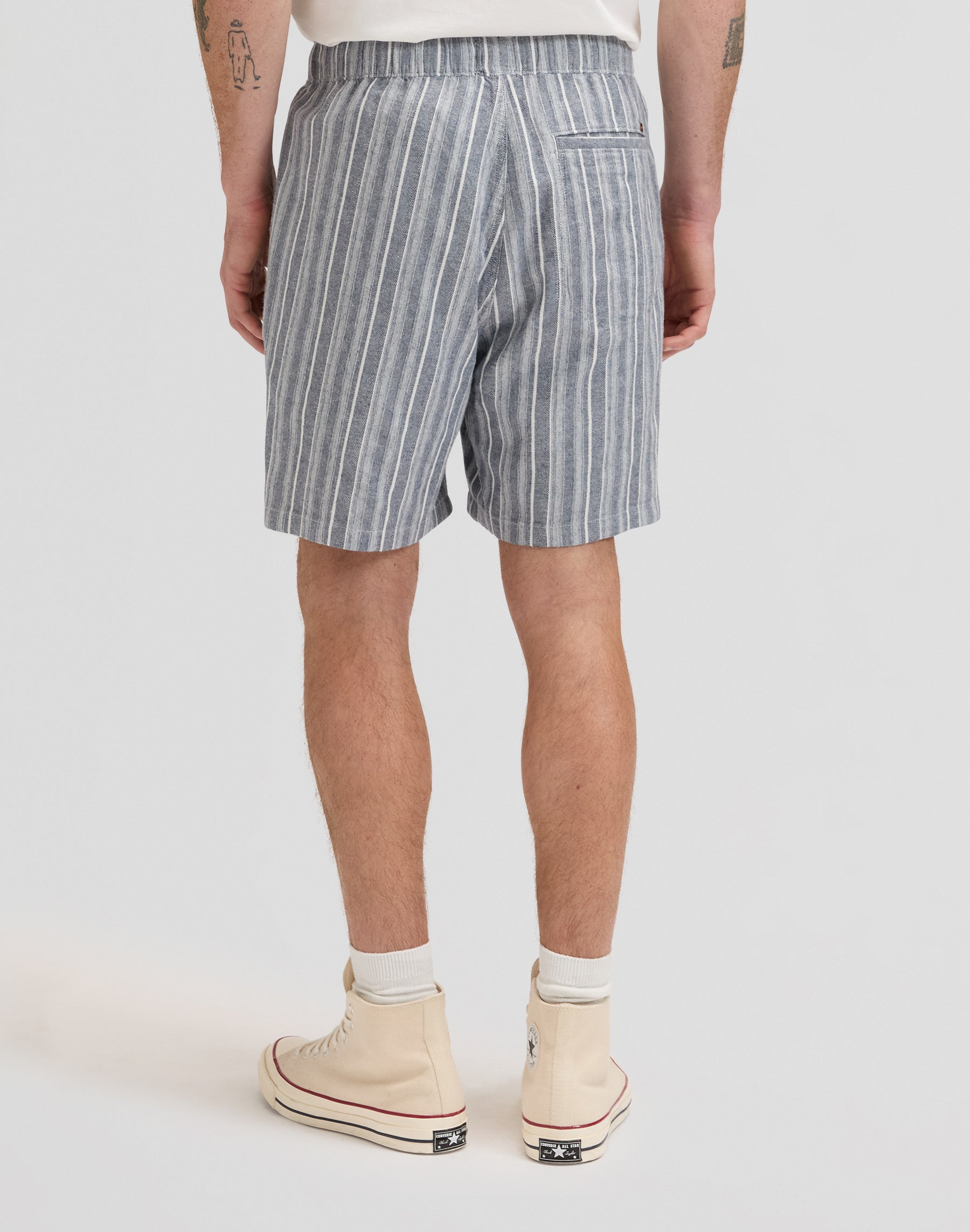 Vista Pull On Short in Mood Indigo Shorts Lee