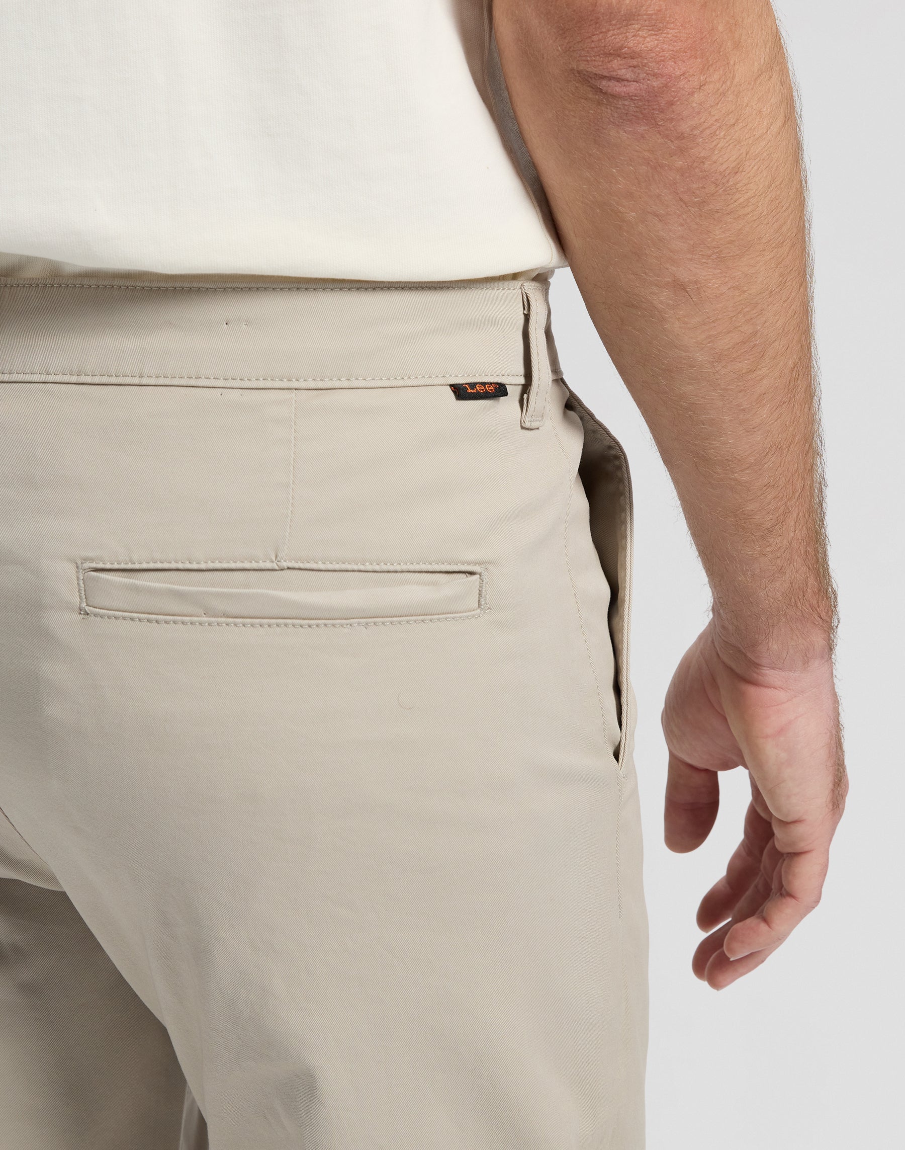 Regular Chino in Cashmere Pants Lee