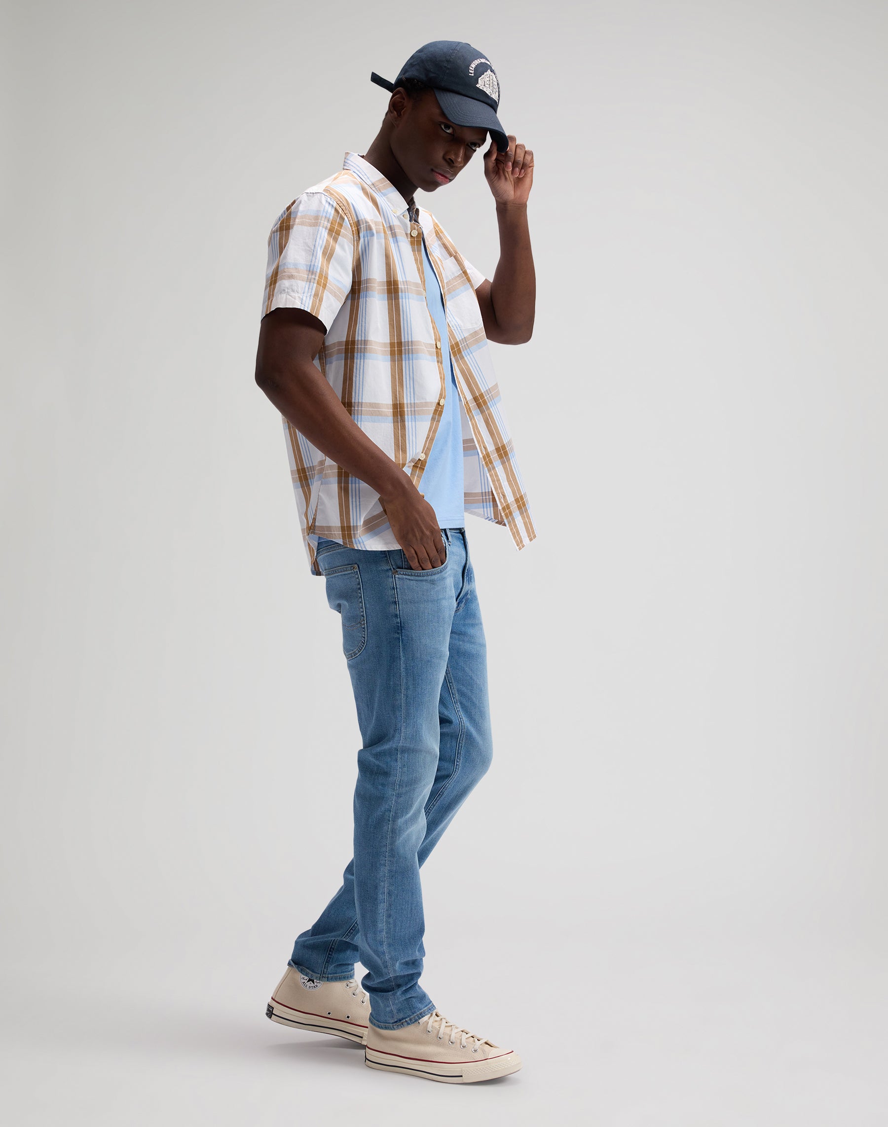 Ss Patch Logo Tee in Halogen T-Shirts Lee