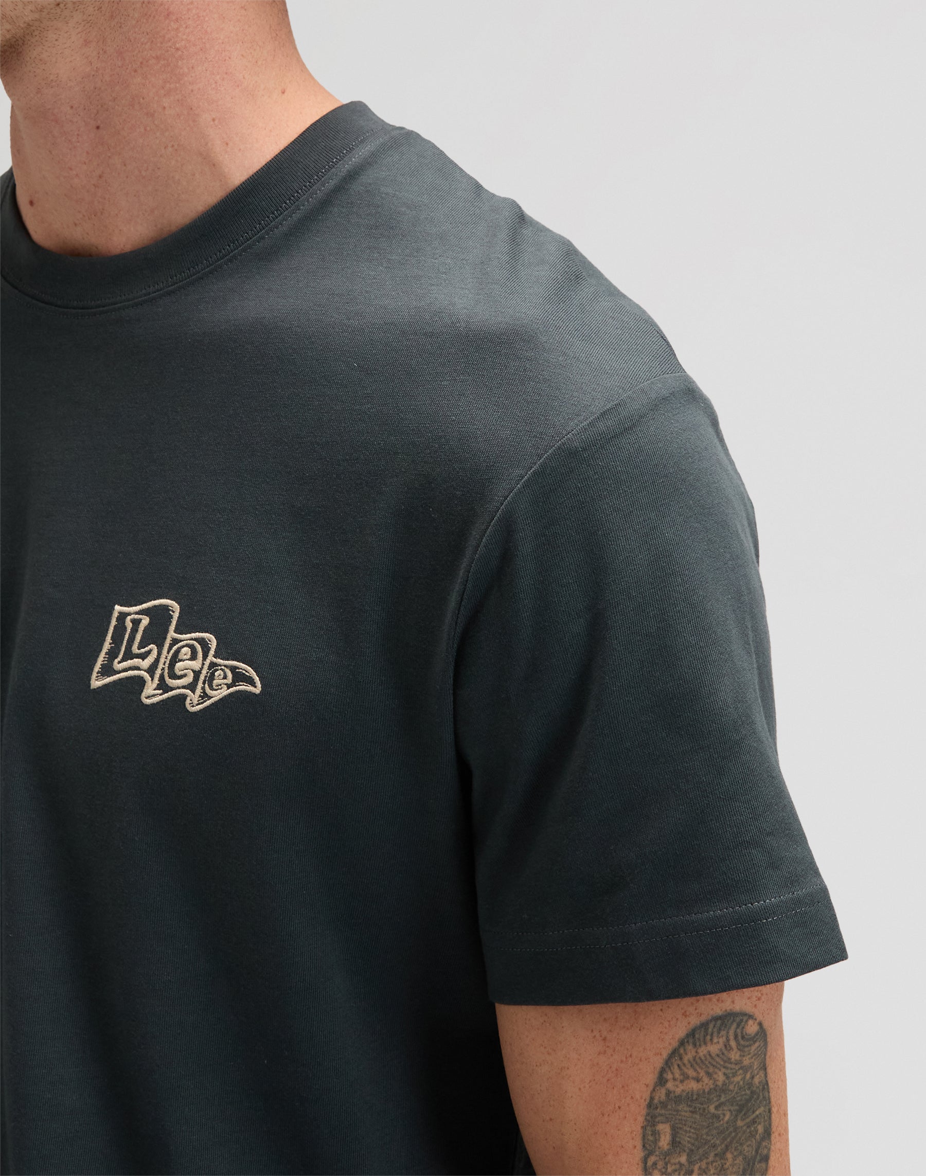 Lee Flag Tee in Washed Black T-Shirts Lee
