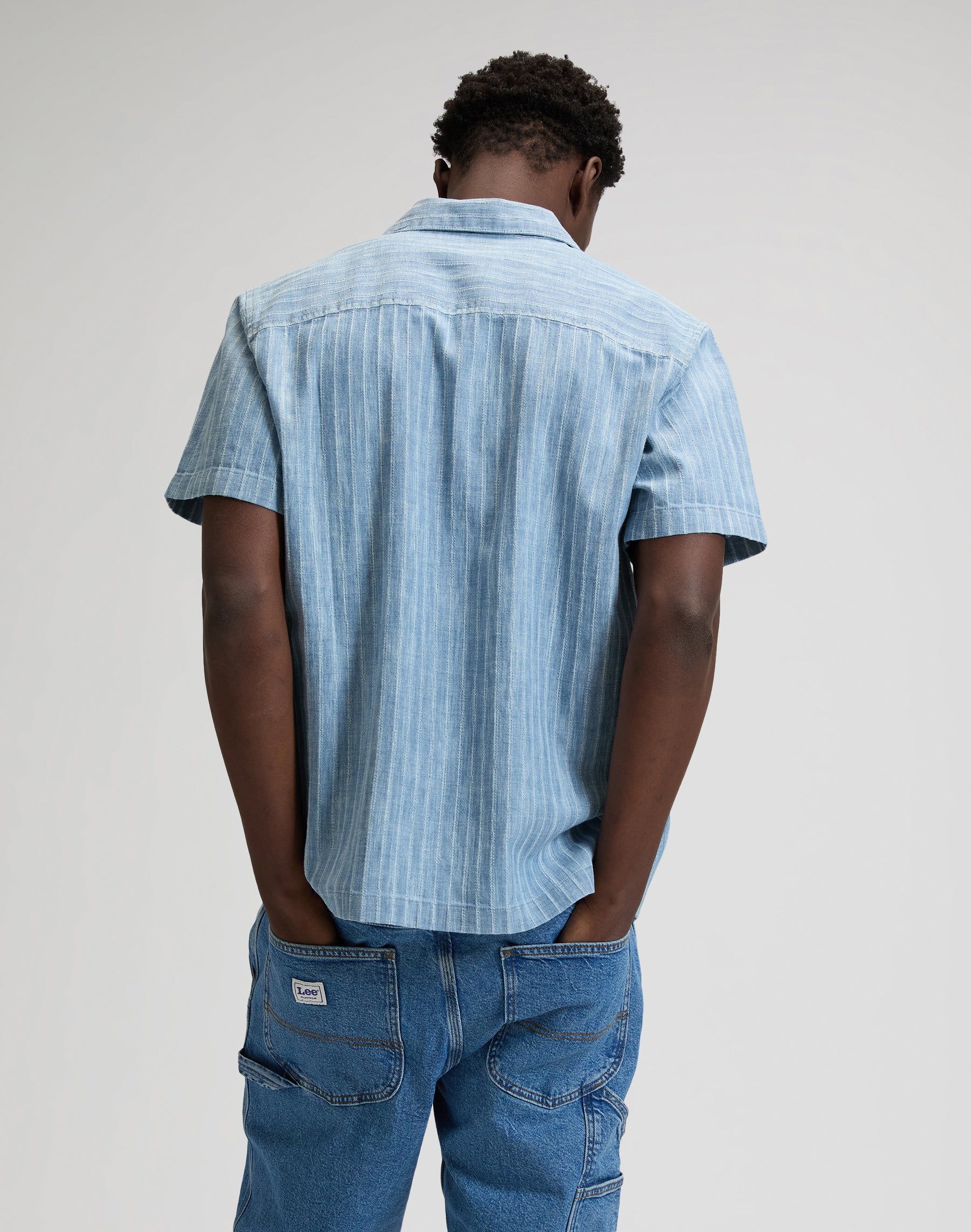 Novelty Resort Shirt in Mid Wash Hemden Lee