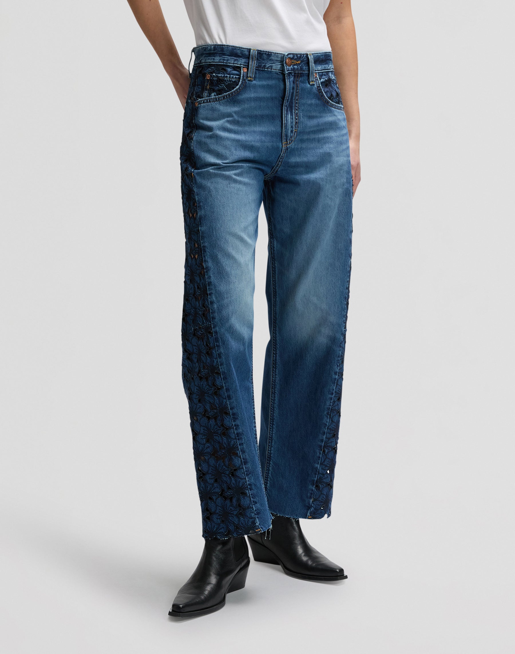 Rider Barrel in Blue Royalty Jeans Lee