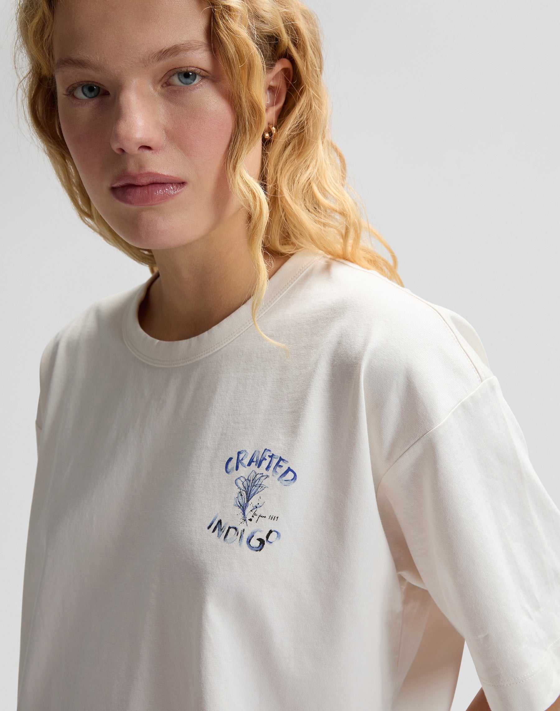 Lee Tee in Ecru T-shirts Lee