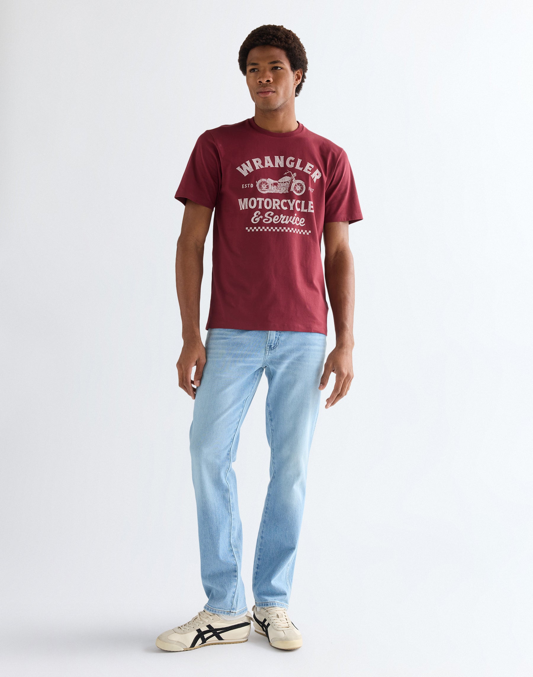 Americana Tee in Ruby Wine T-Shirts Wrangler