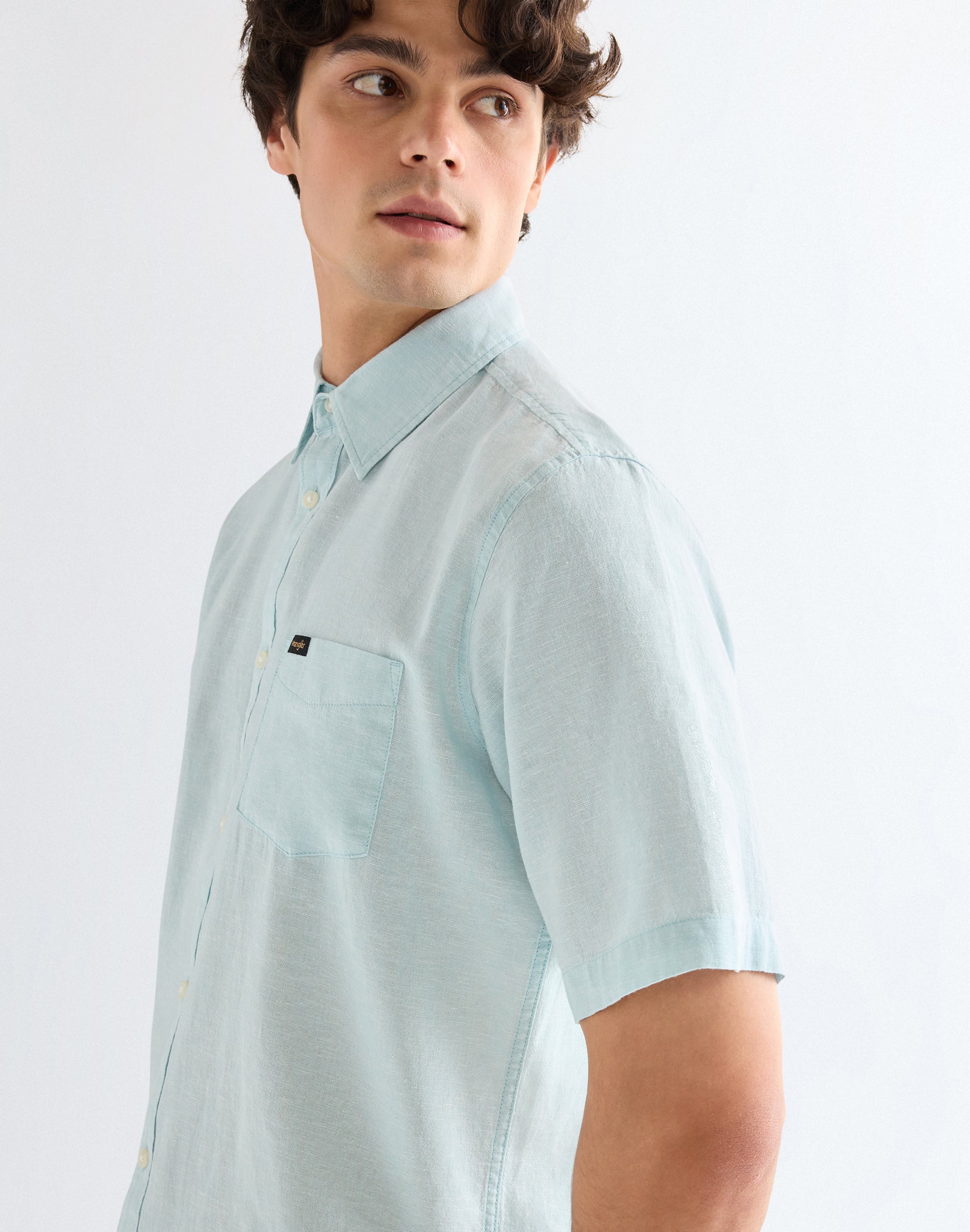 Shortsleeve 1 Pocket Shirt in Forget Me Not Hemden Wrangler