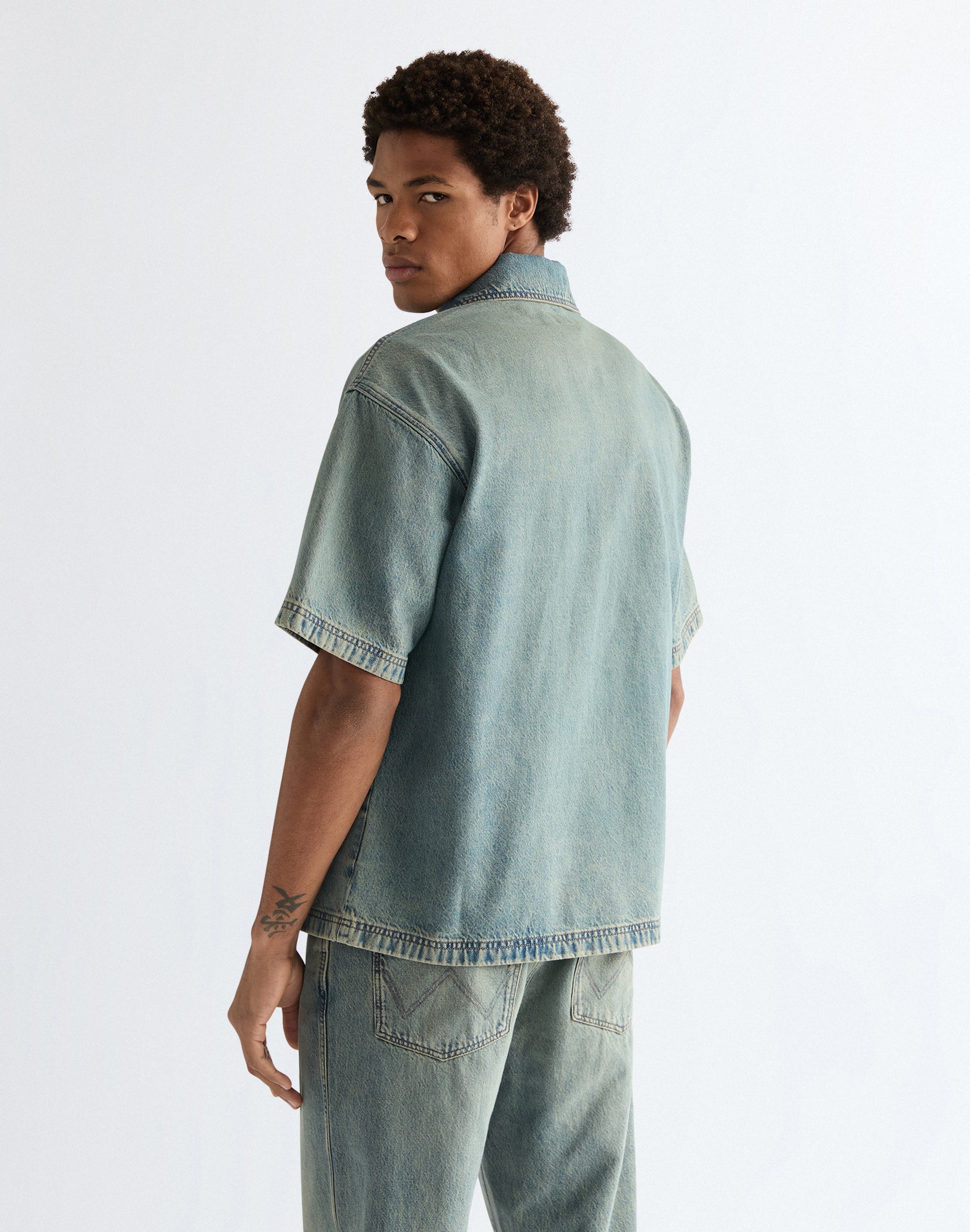 Shortsleeve Overshirt in Canyon Shade Hemden Wrangler