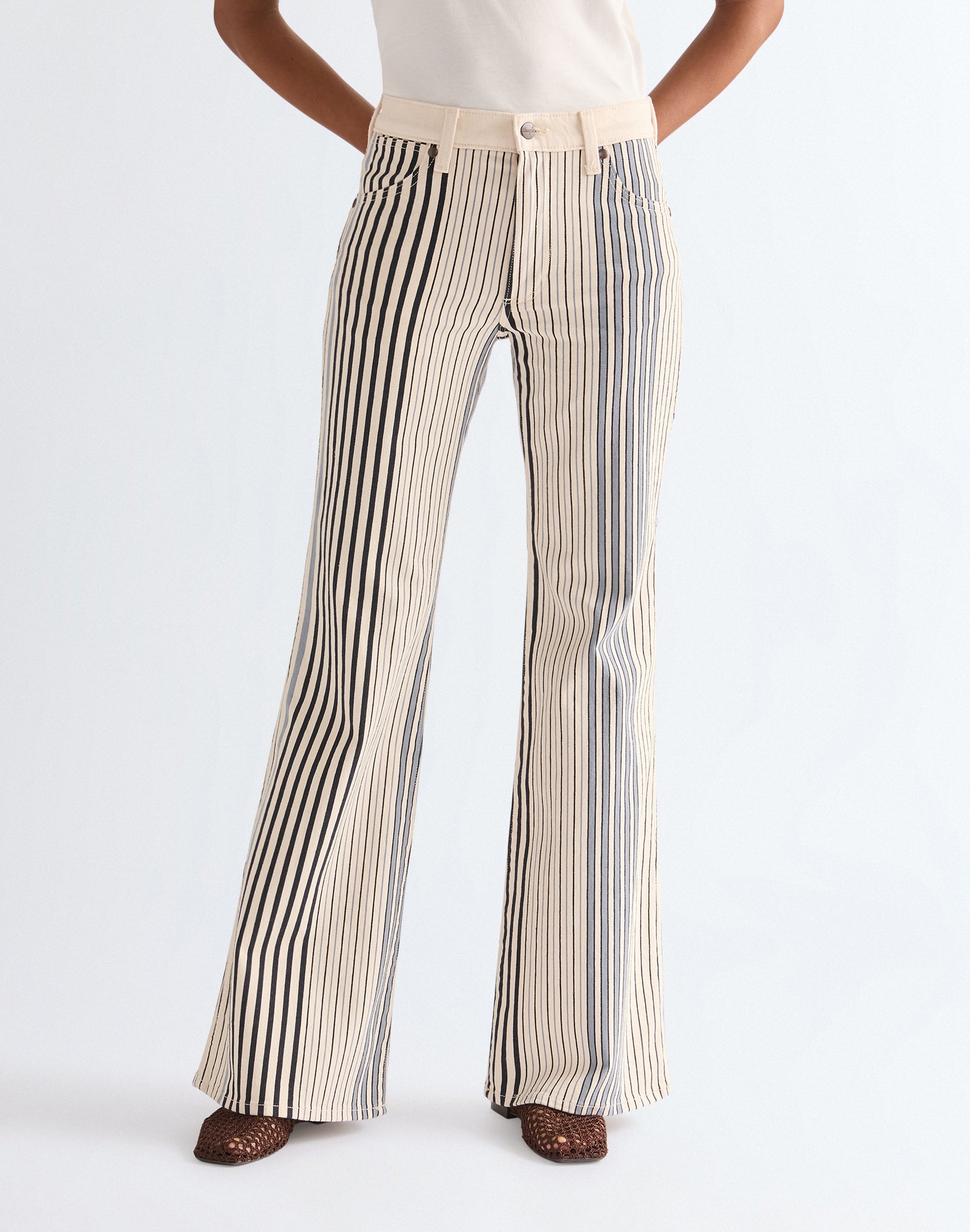 70S Flare in Multi Blue Stripe Jeans Wrangler