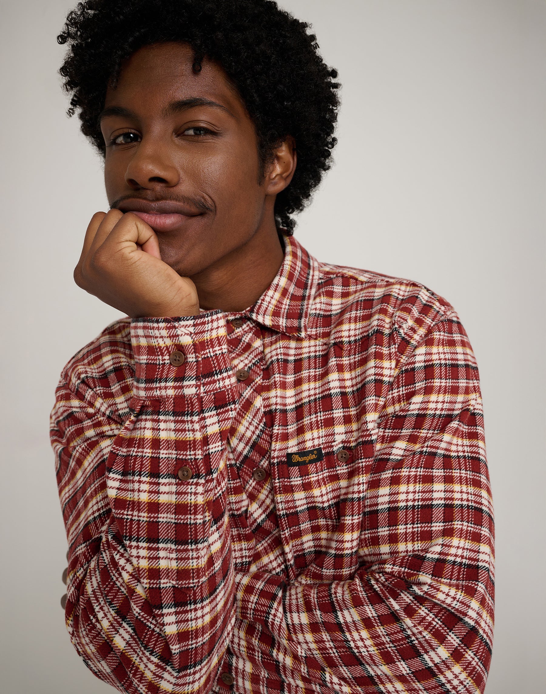 Will Shirt in Fired Brick Hemden Wrangler