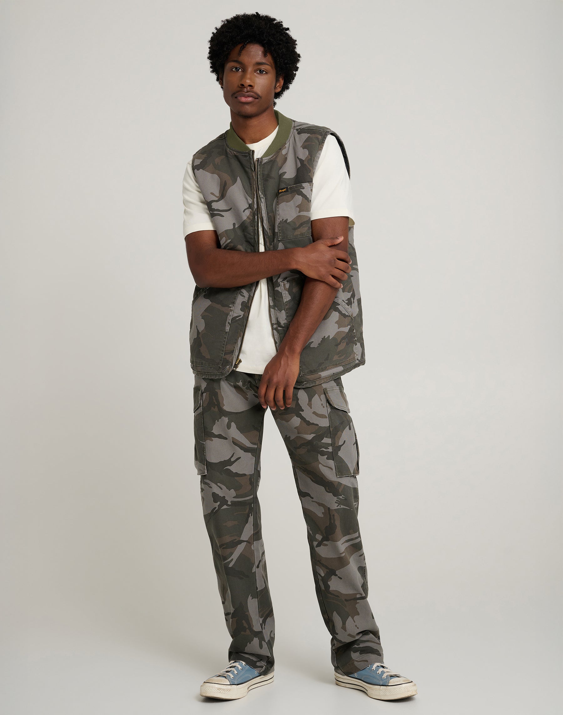 Mike Lucas Pant in Camo Hosen Wrangler