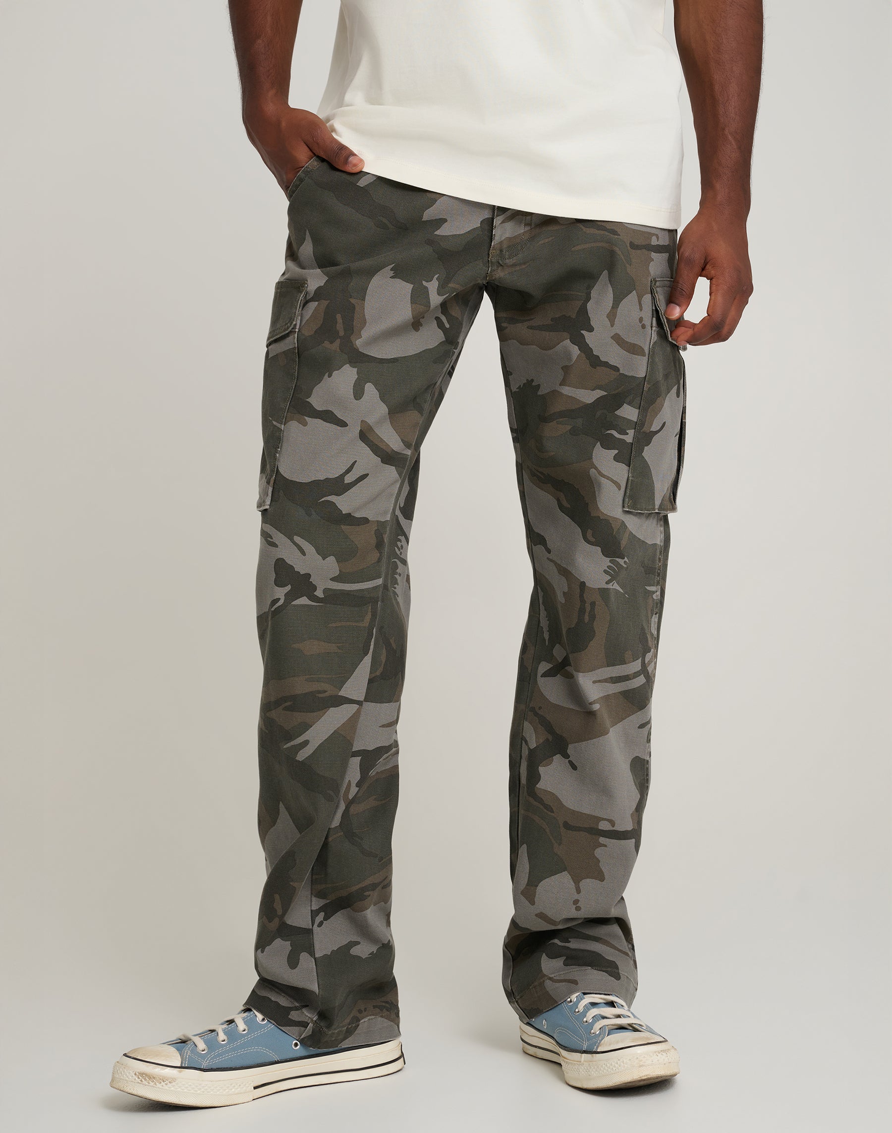 Mike Lucas Pant in Camo Hosen Wrangler