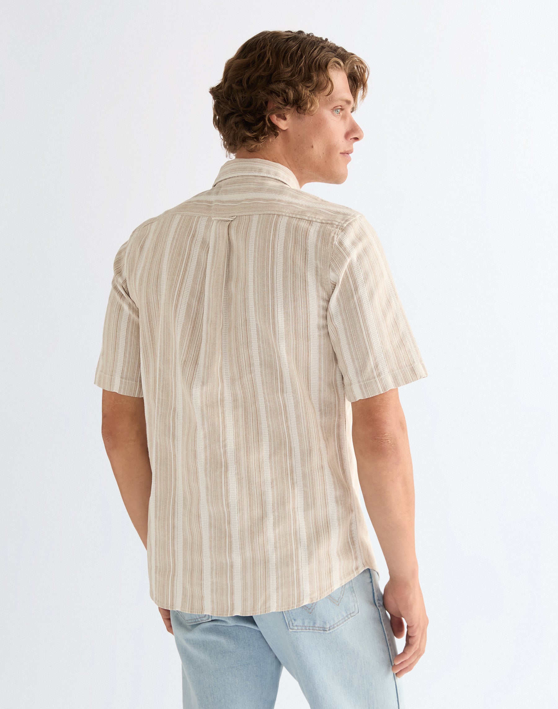 Shortsleeve Shirt in Brown White Hemden Wrangler