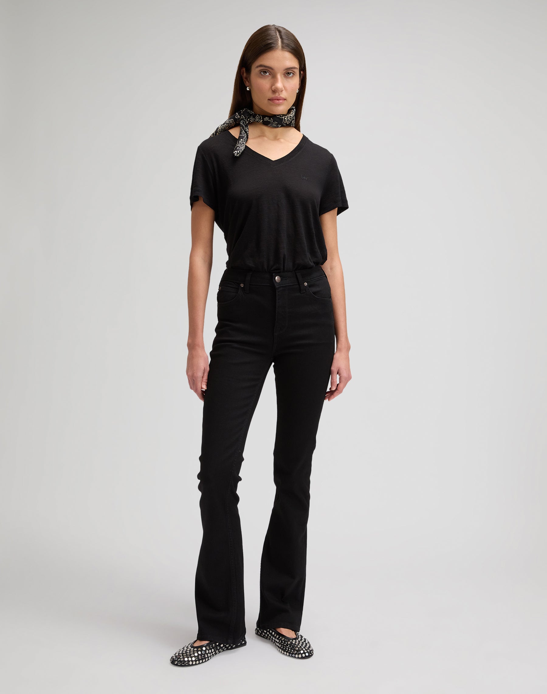 V Neck Tee in Black T-Shirts Lee