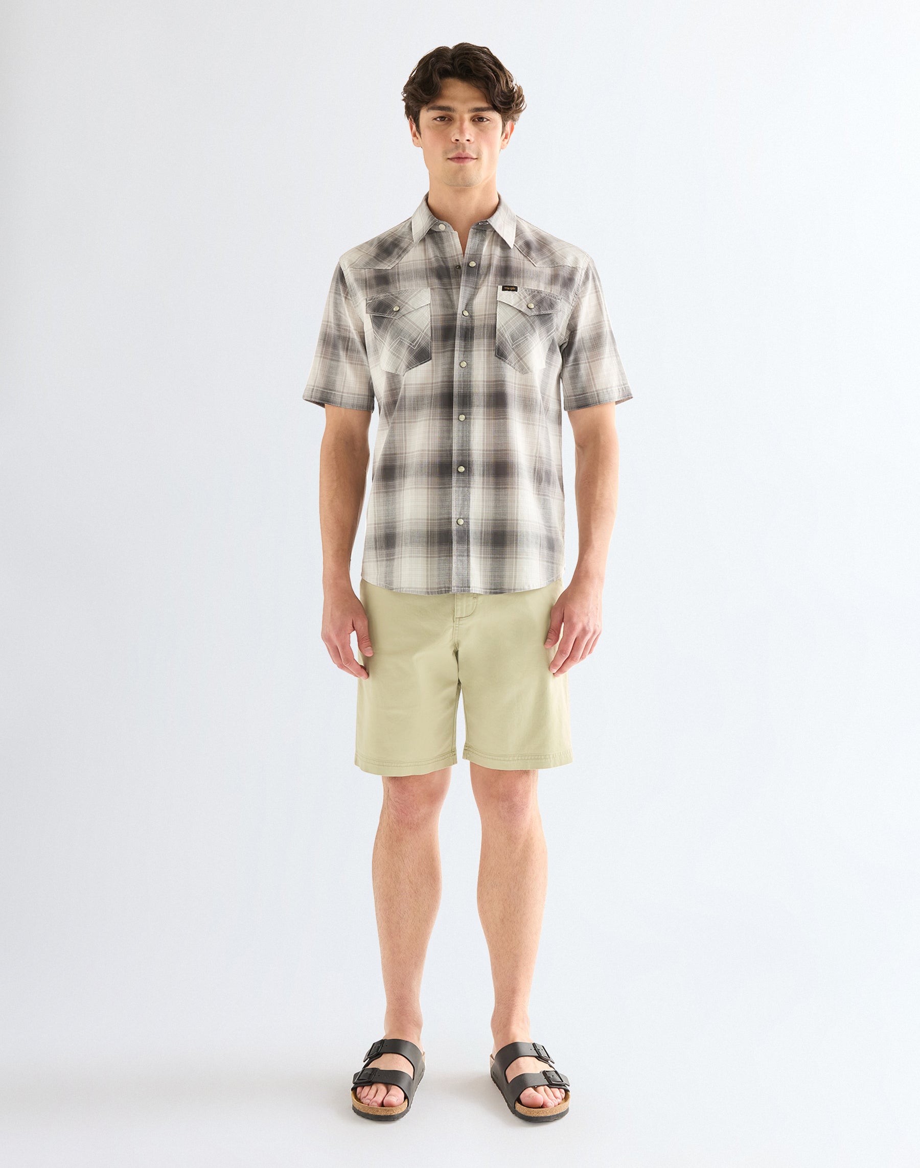 Chino Shorts in Elm Shorts Wrangler