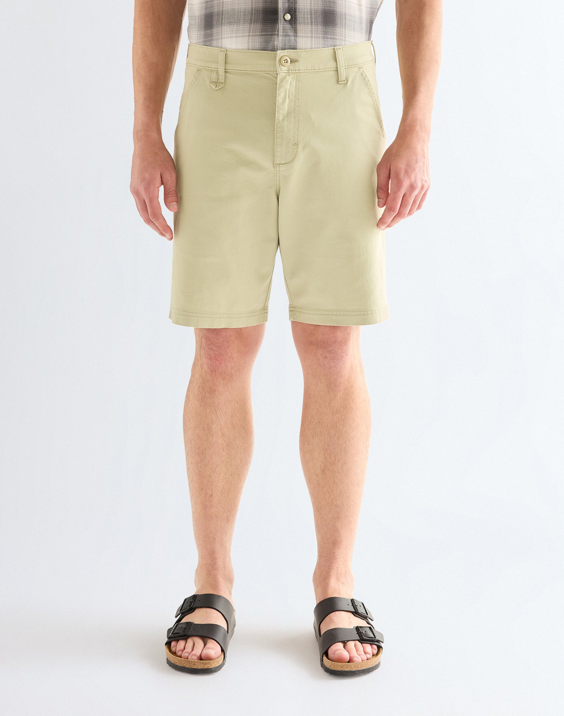 Chino Shorts in Elm Shorts Wrangler