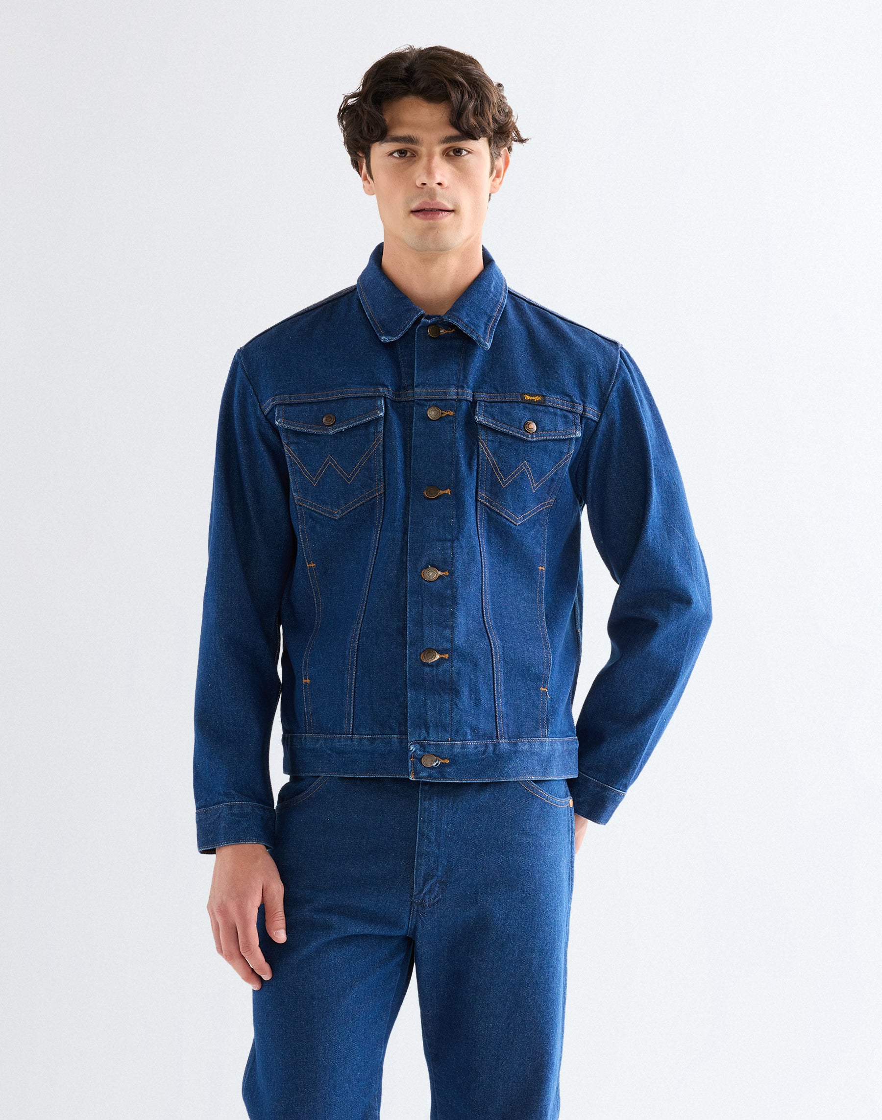 Cowboy Cut Jacket in Prewashed Indigo
