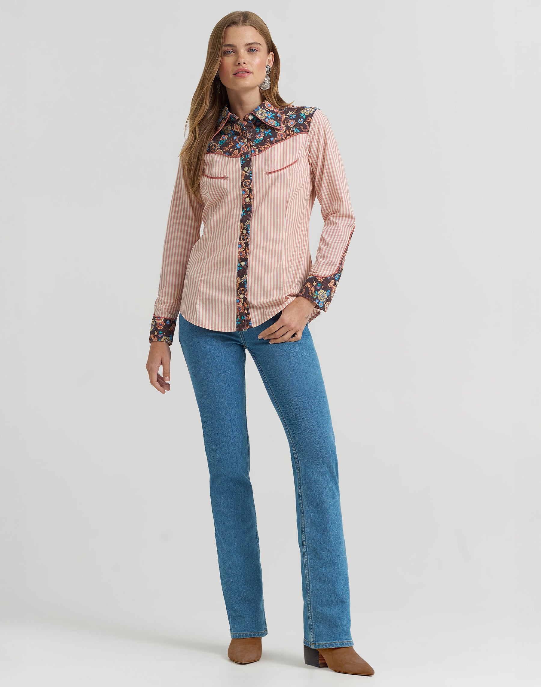 Prarie Print Shirt in Pink Hemden Wrangler