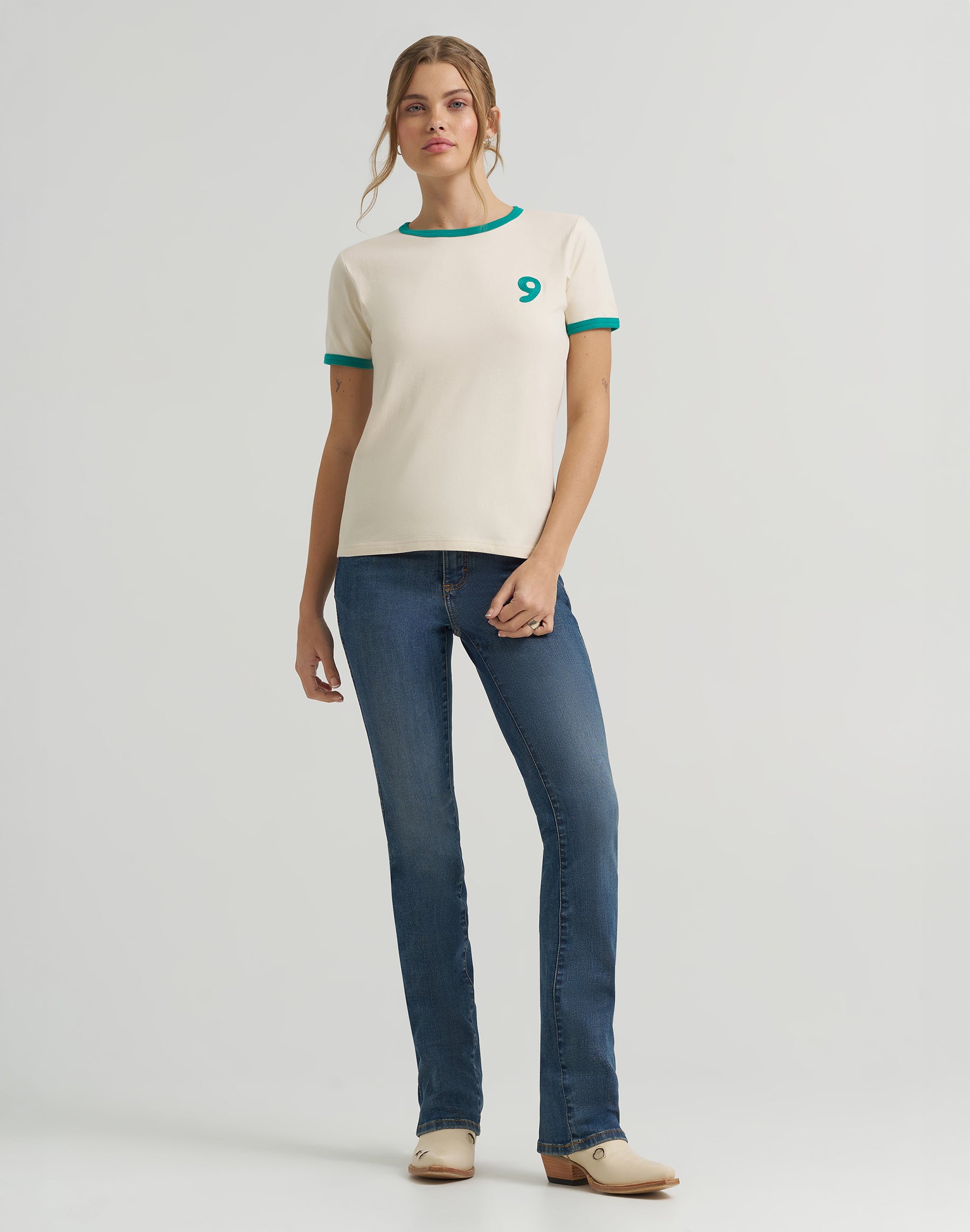 Good Jeans Tee in Cream T-Shirts Wrangler