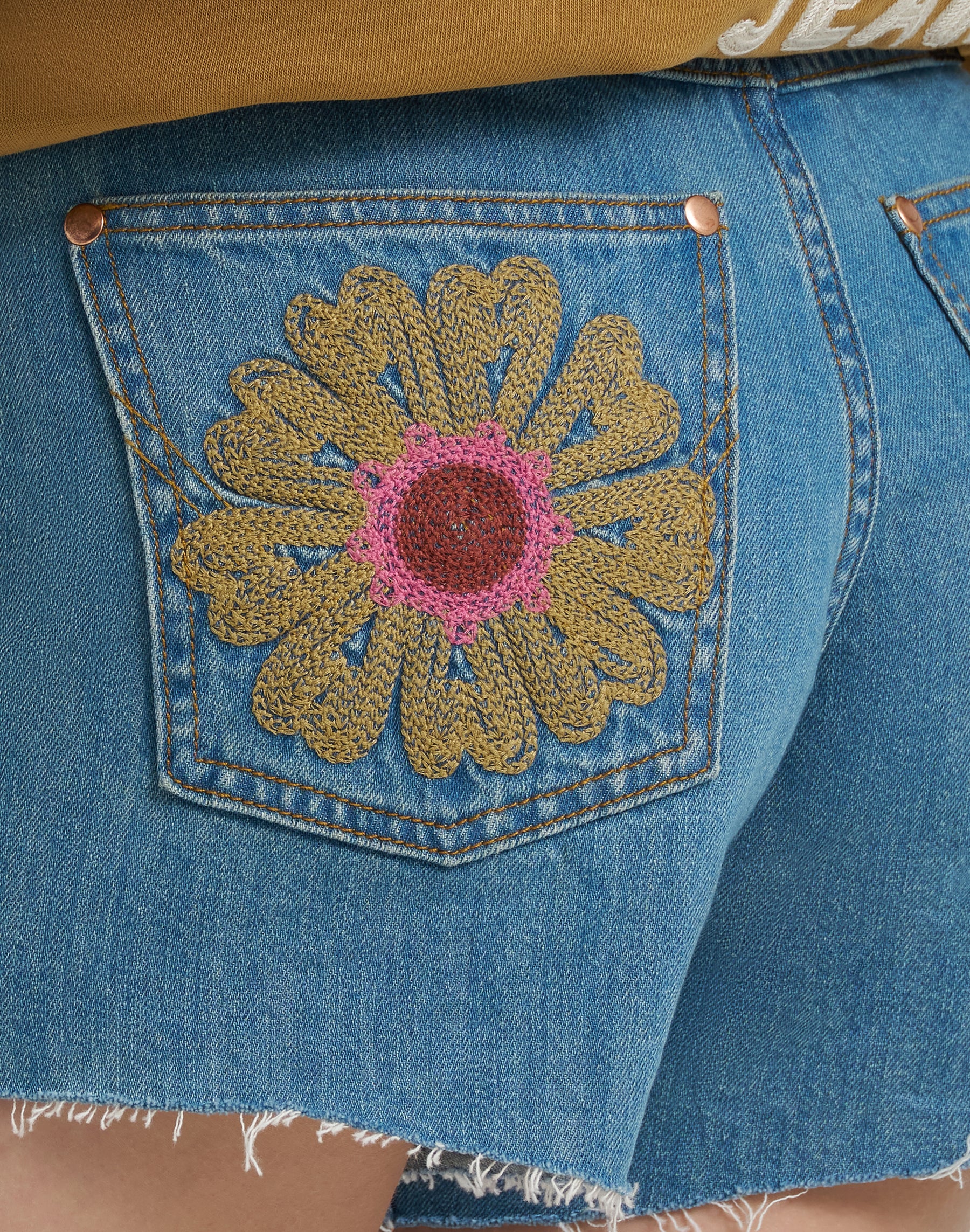 Short cowboy brodé 3 pouces en denim Wrangler