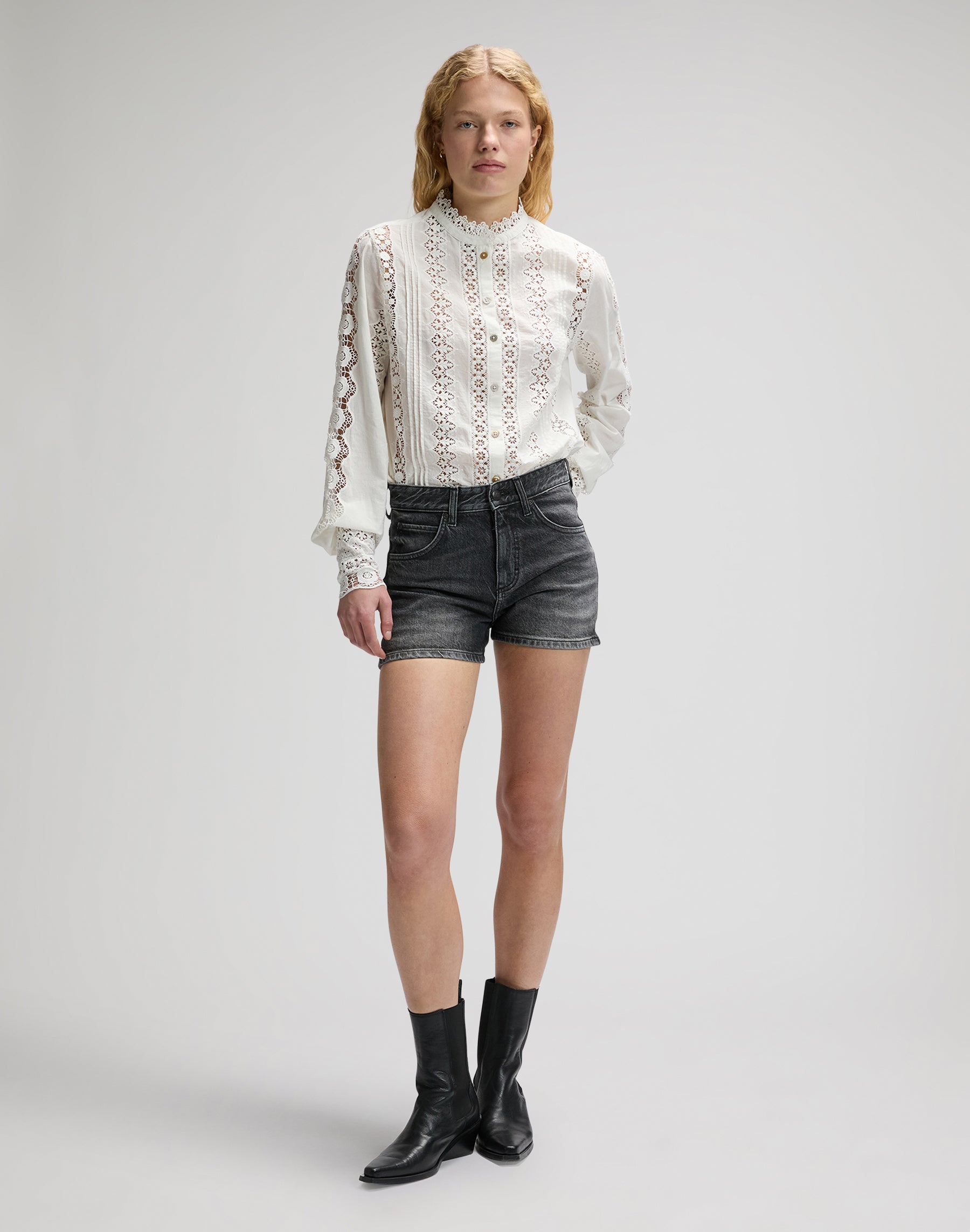 Bohemian Blouse in Bright White Hemden Lee