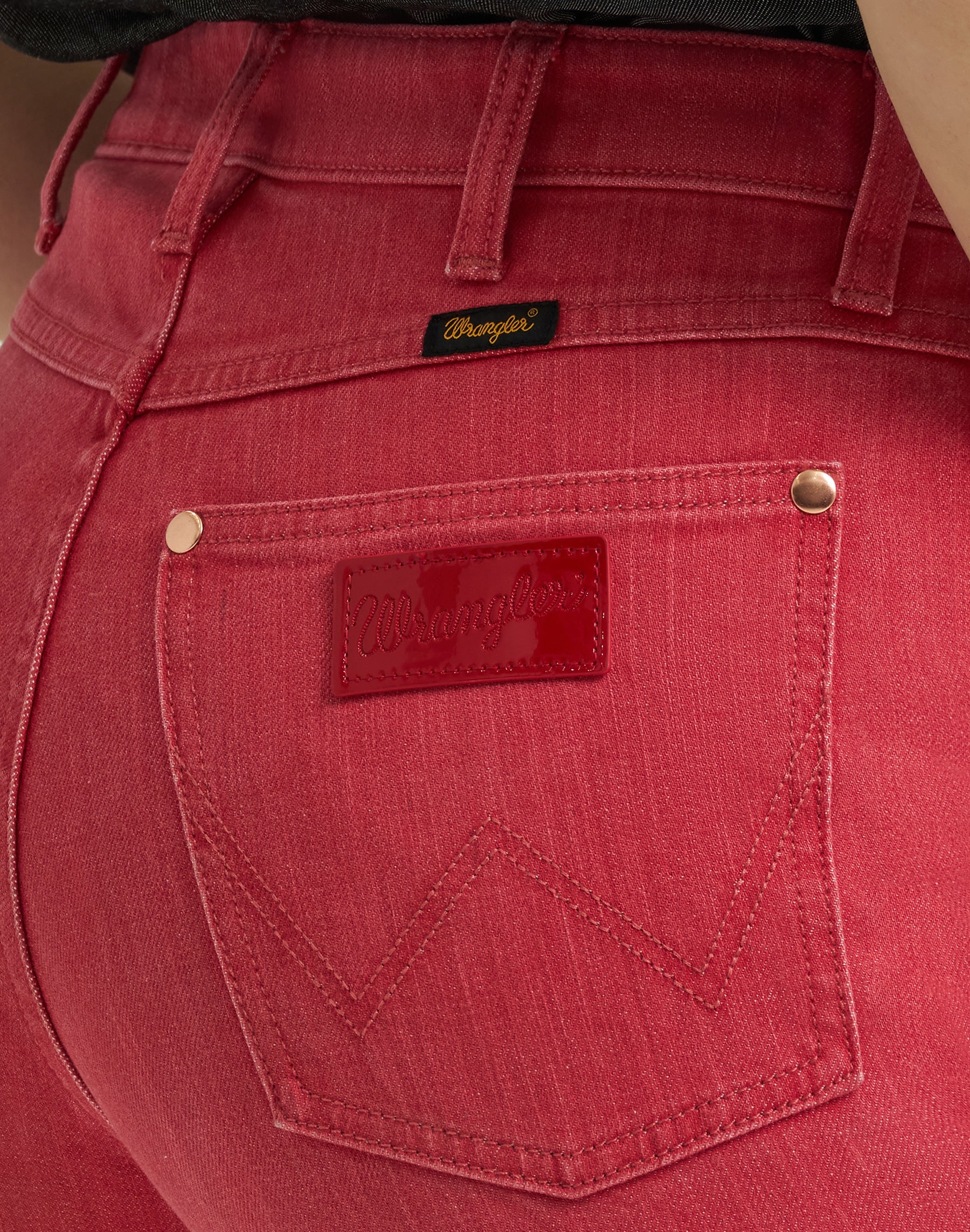 Lainey Flare en jean rouge délavé Wrangler