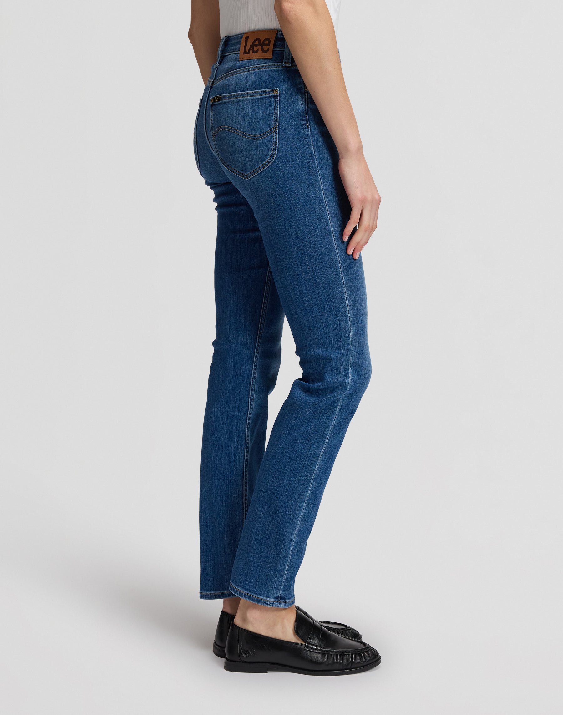 Jeans Elly in Rebel Mid Jeans Lee