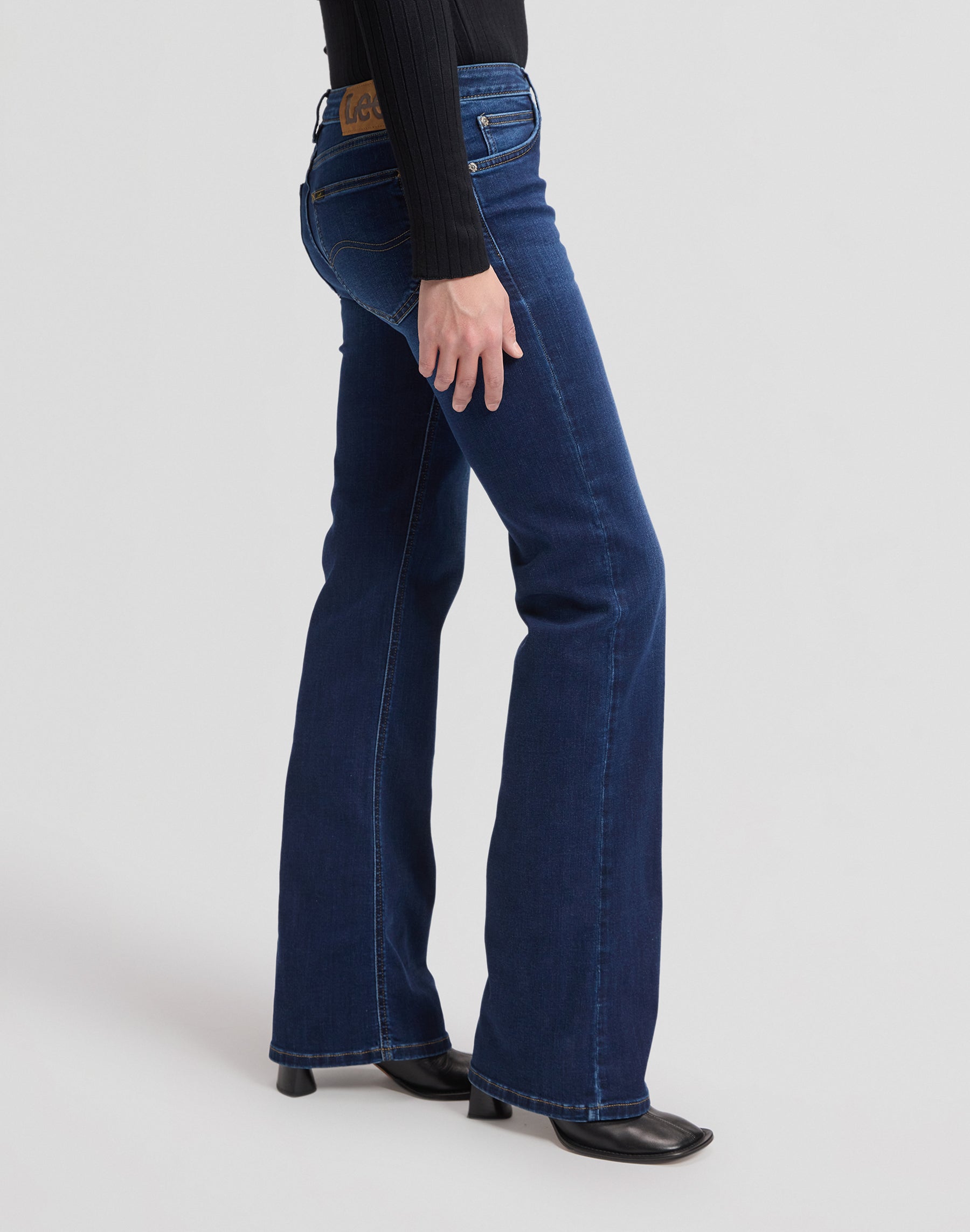Jeans Lana in Eternal Blue Jeans Lee