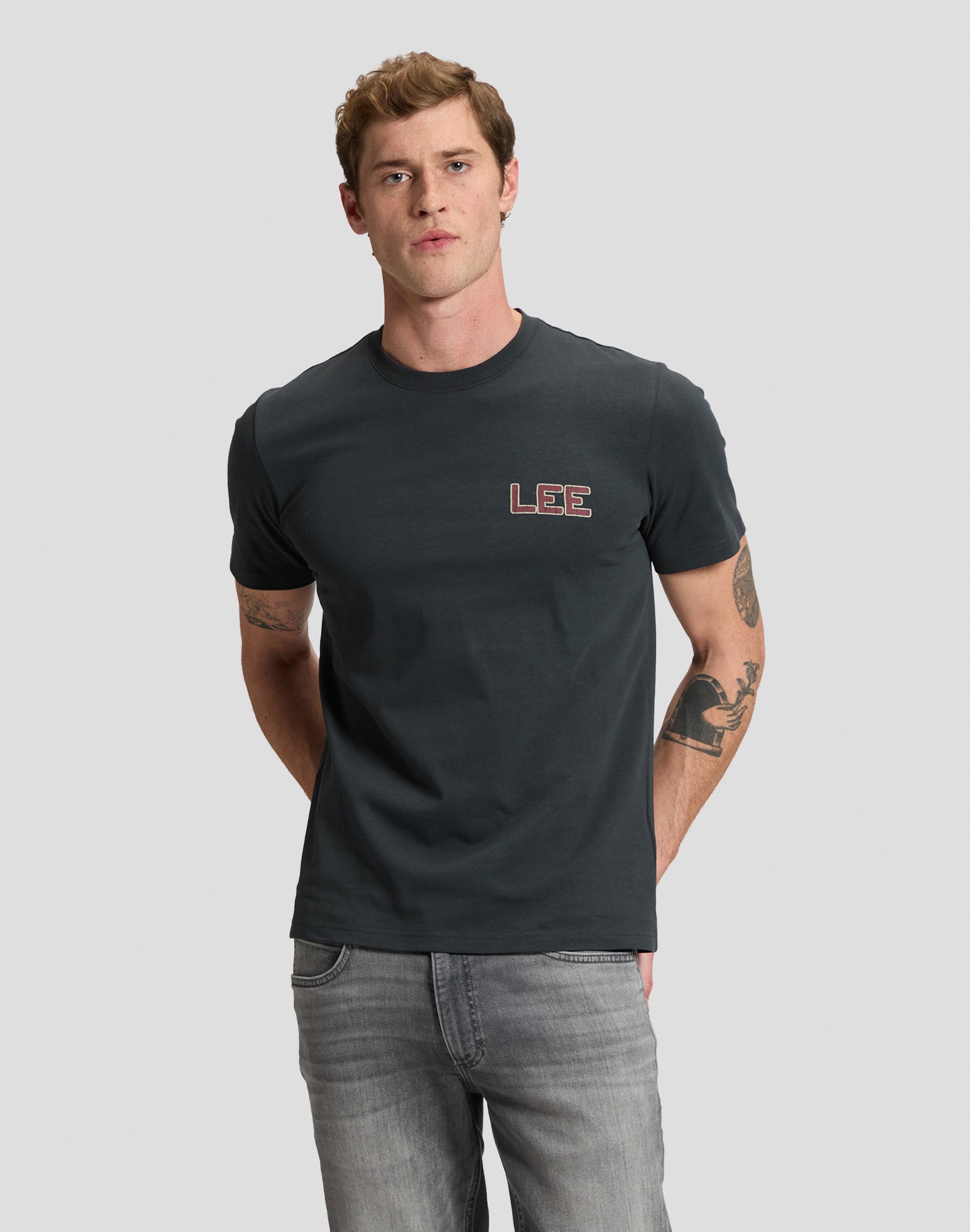 T-Shirt Lee Varsity in Washed Black T-Shirts Lee
