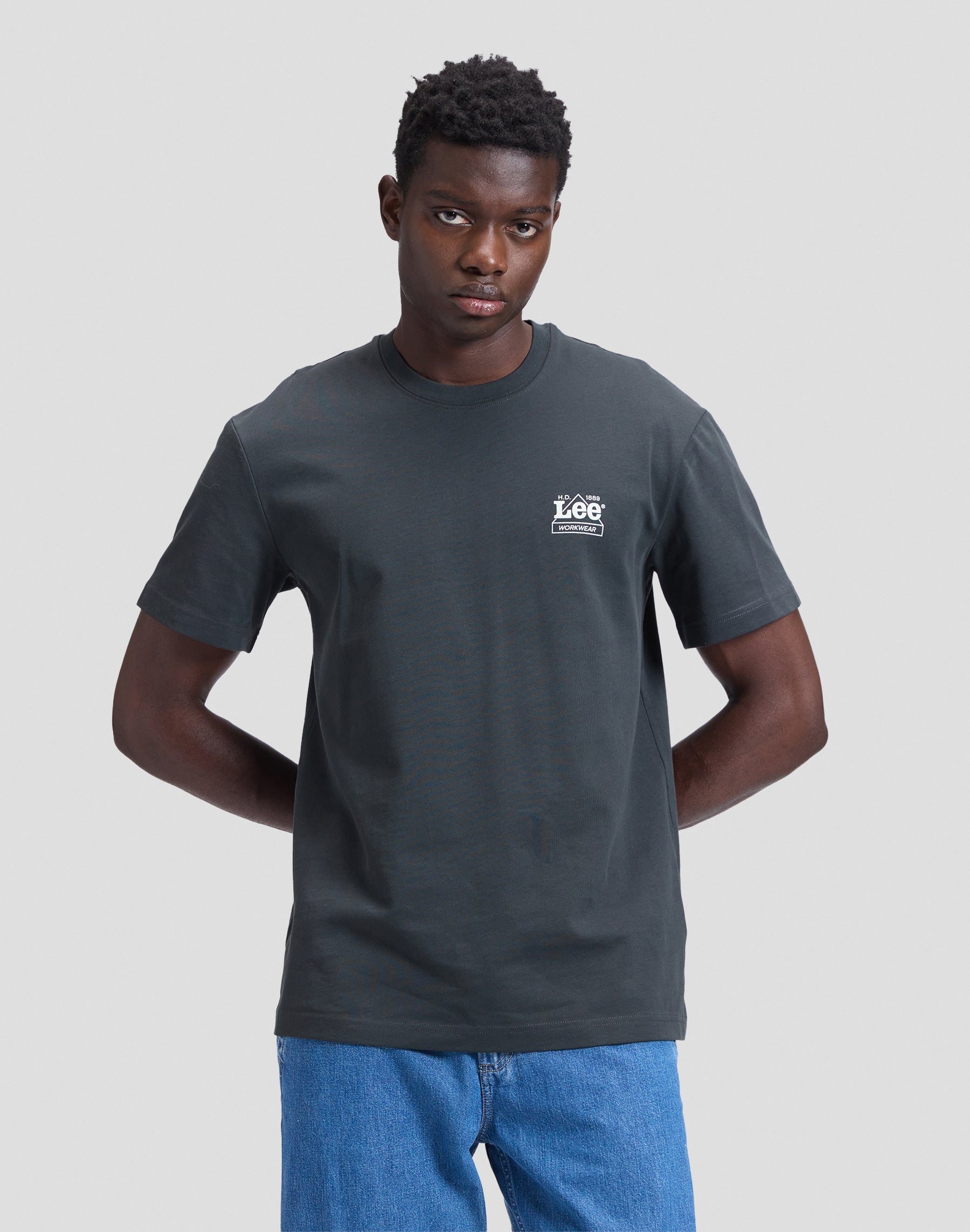 T-Shirt Workwear Crew in Washed Black T-Shirts Lee