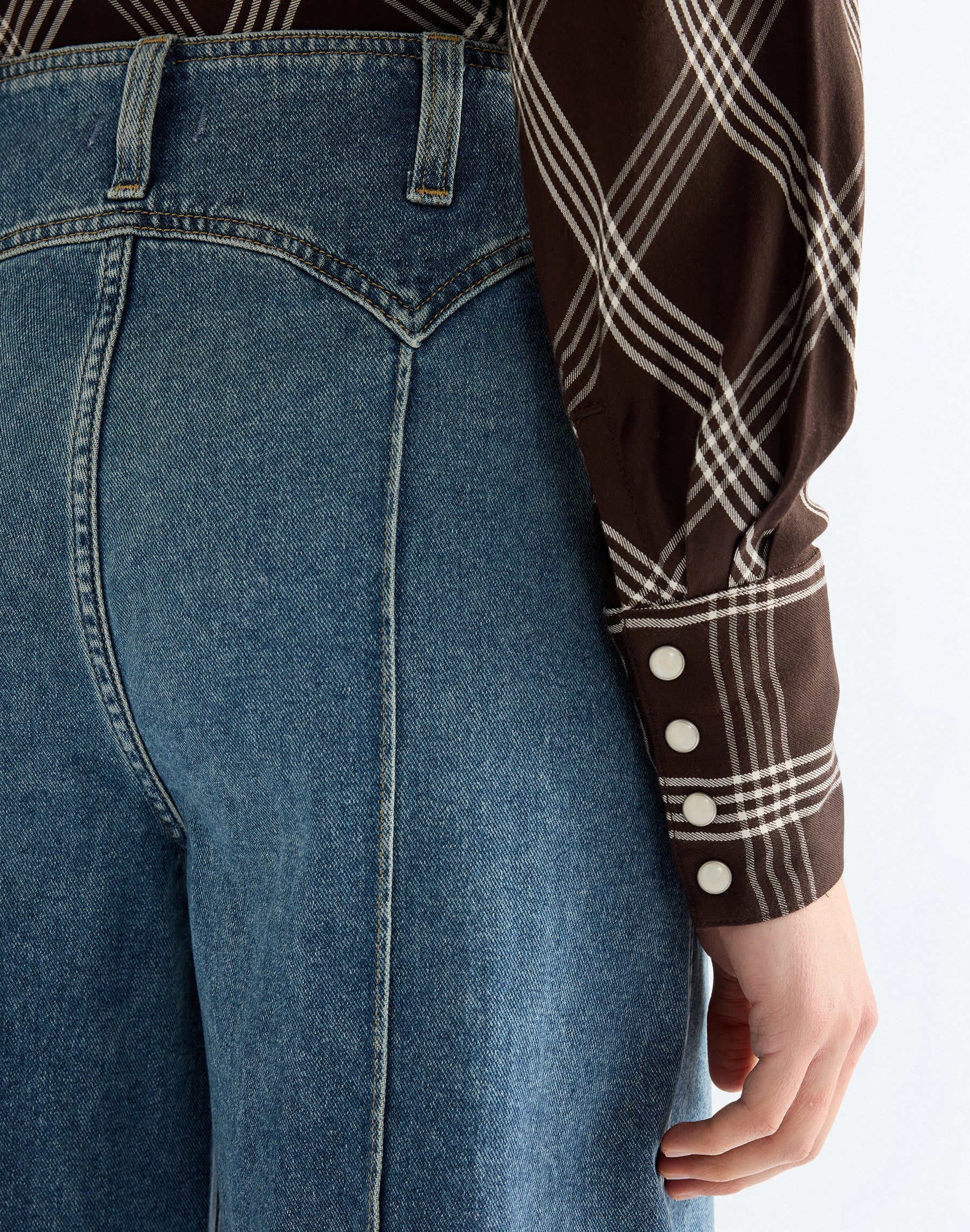 Jeans Peaked Yoke Canyon in Worn Legacy Jeans Wrangler