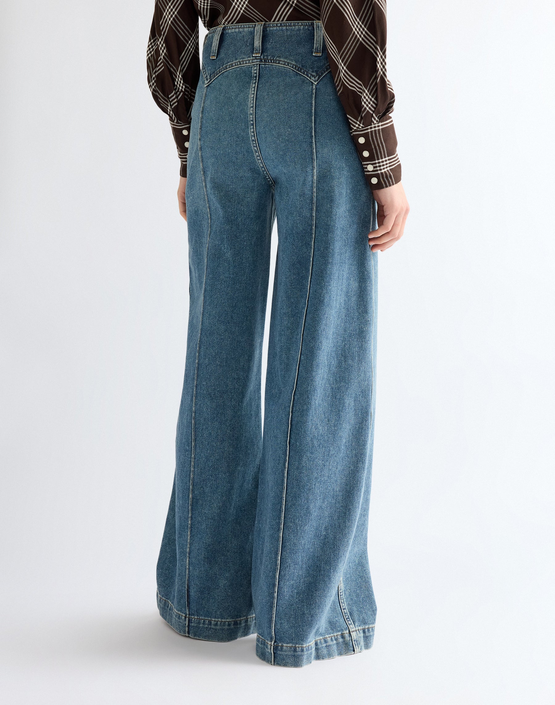 Jeans Peaked Yoke Canyon in Worn Legacy Jeans Wrangler