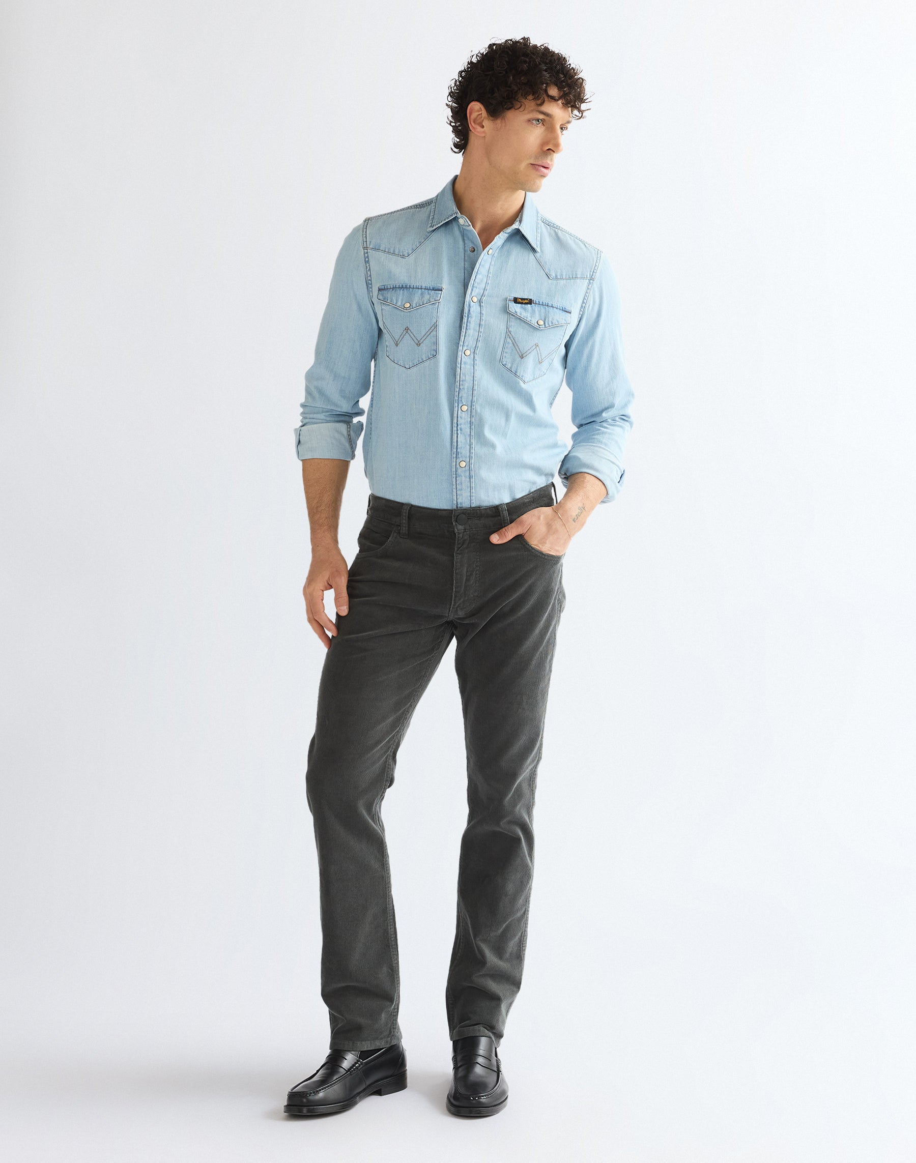 Cordhose Greensboro in Dark Shadow Hosen Wrangler