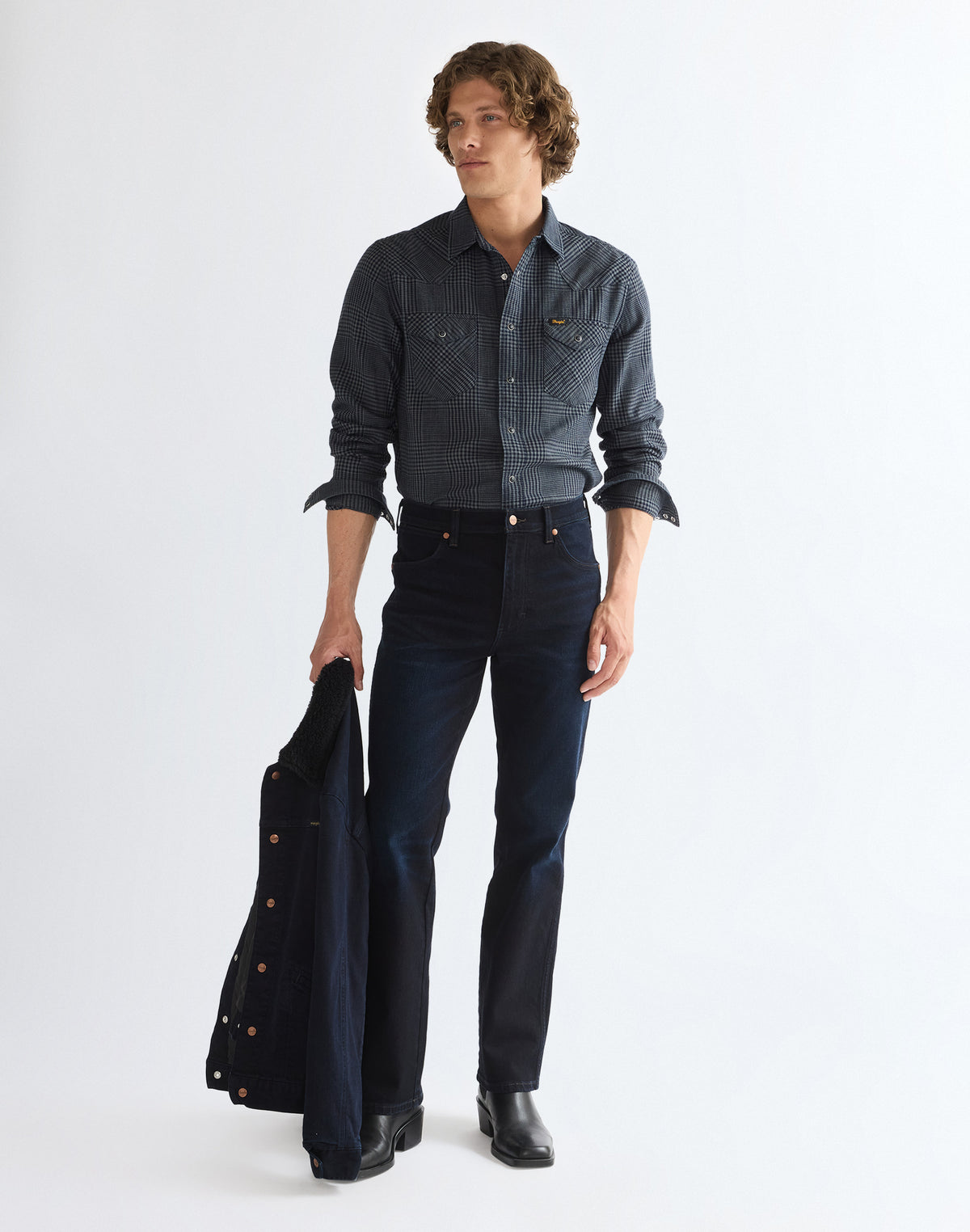 Jeans Wrancher in Glacier Blue Jeans Wrangler