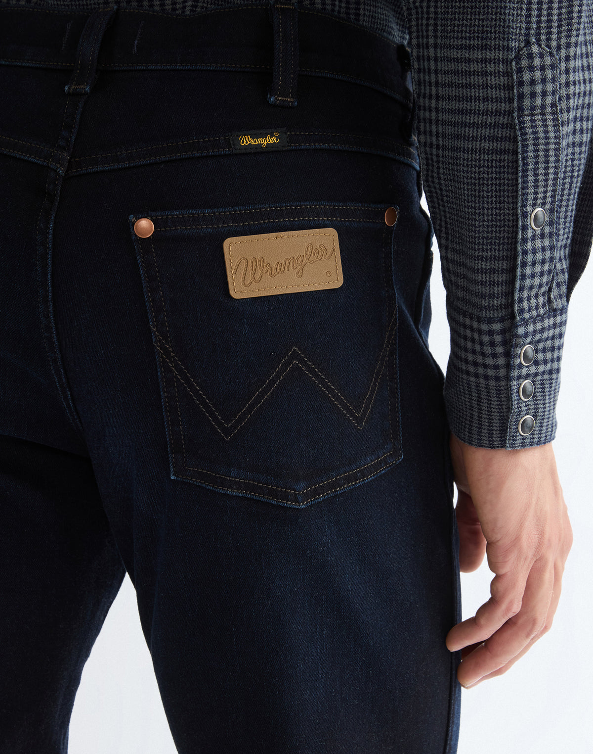 Jeans Wrancher in Glacier Blue Jeans Wrangler