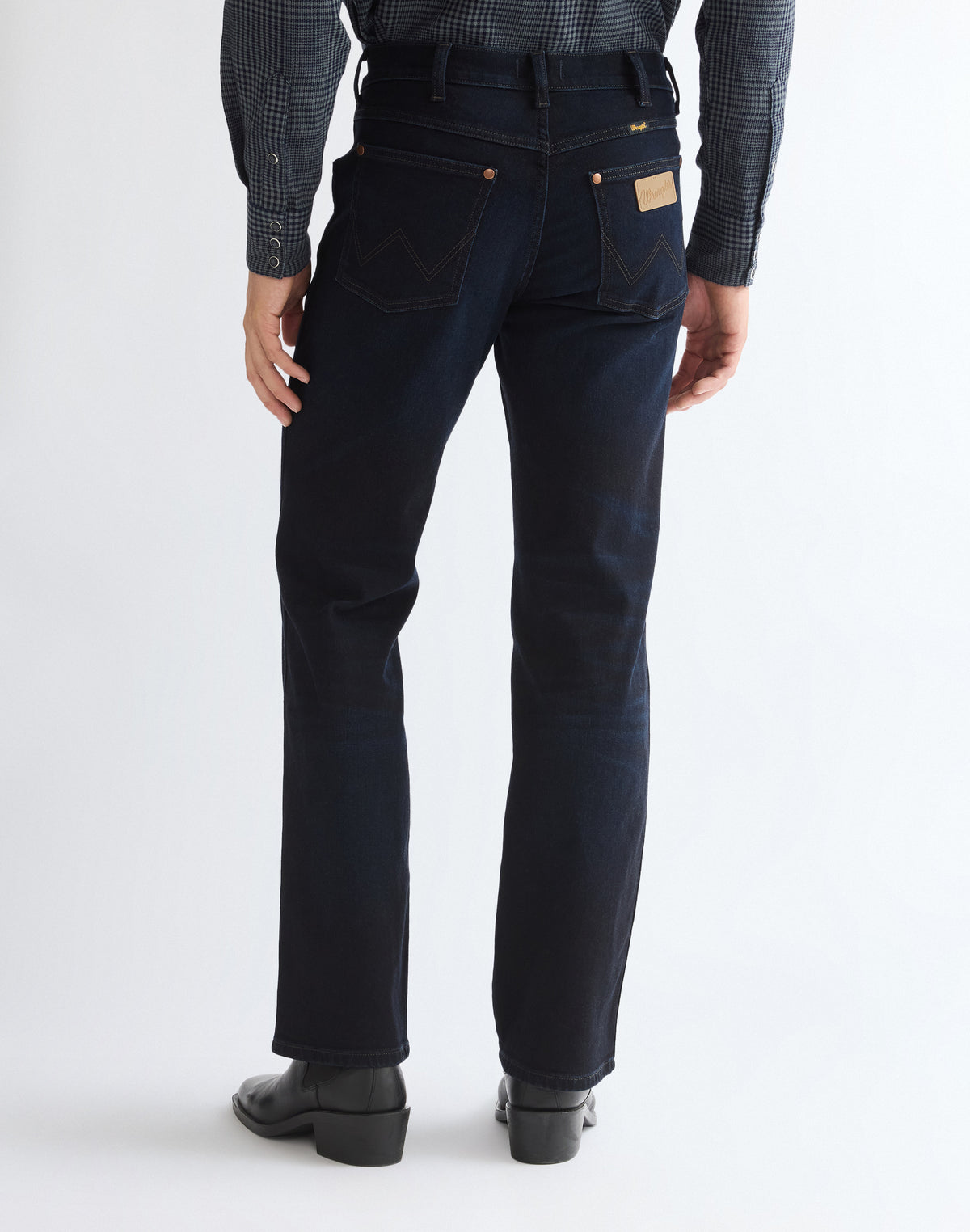 Jeans Wrancher in Glacier Blue Jeans Wrangler