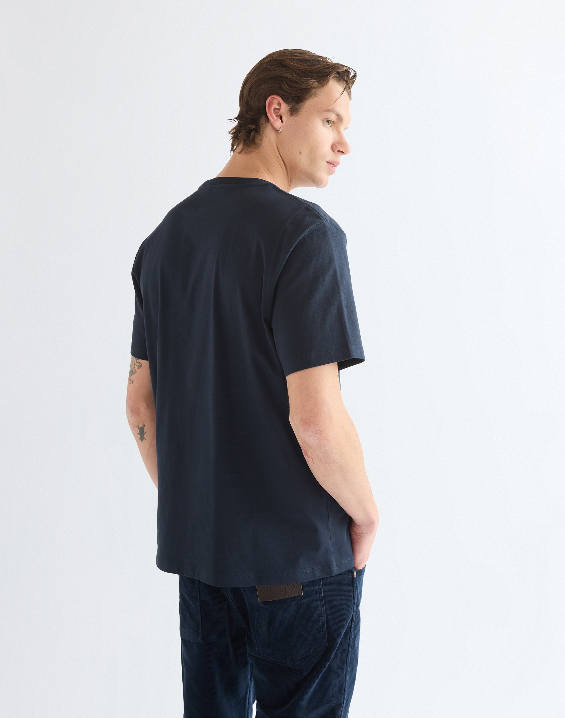 T-Shirt Small Graphic in Dark Sapphire T-Shirts Wrangler
