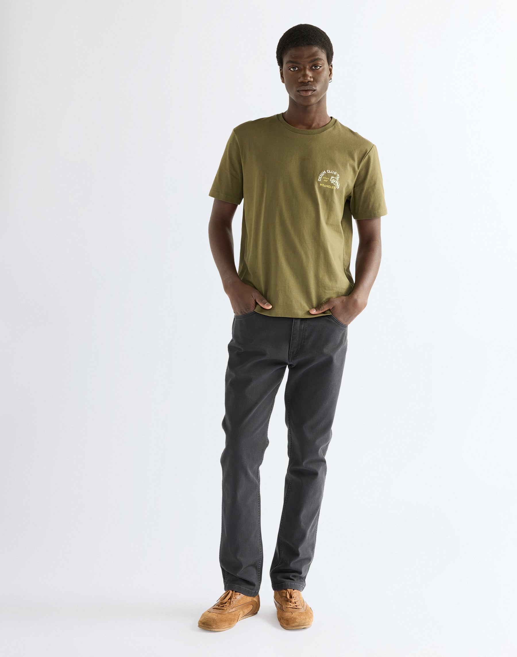 T-Shirt Small Graphic in Olive Night T-Shirts Wrangler