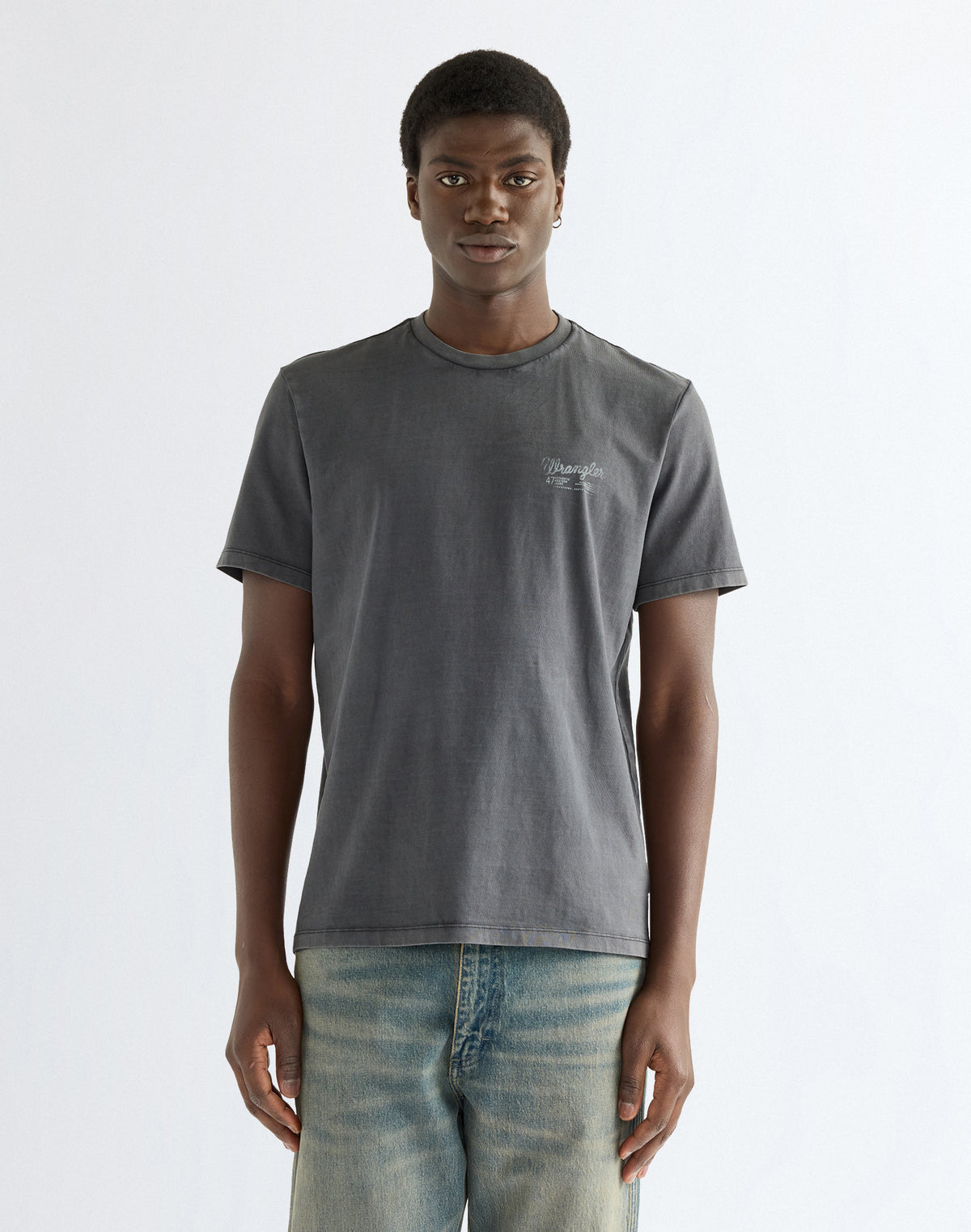 T-Shirt Graphic in Black Beauty T-Shirts Wrangler