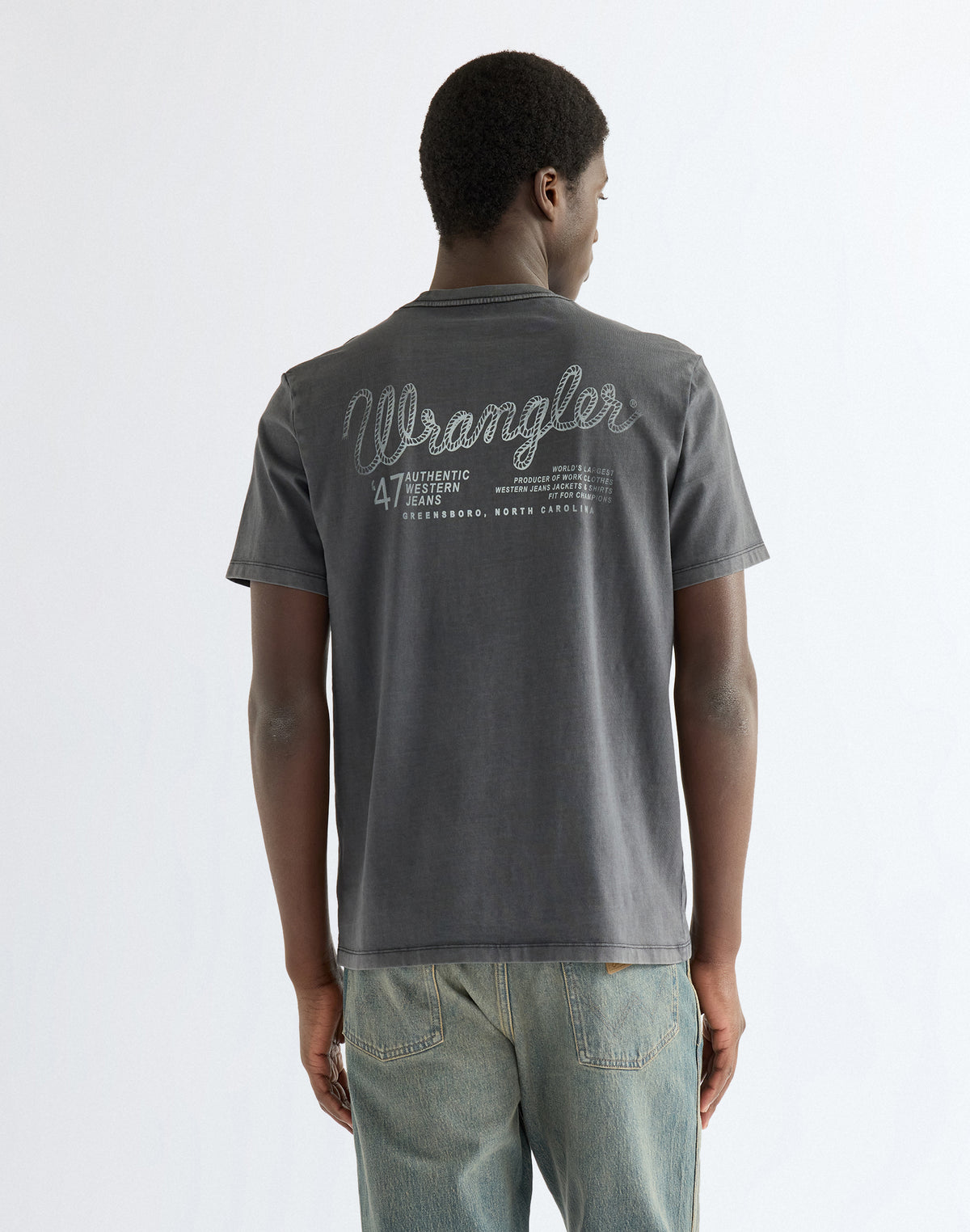 T-Shirt Graphic in Black Beauty T-Shirts Wrangler