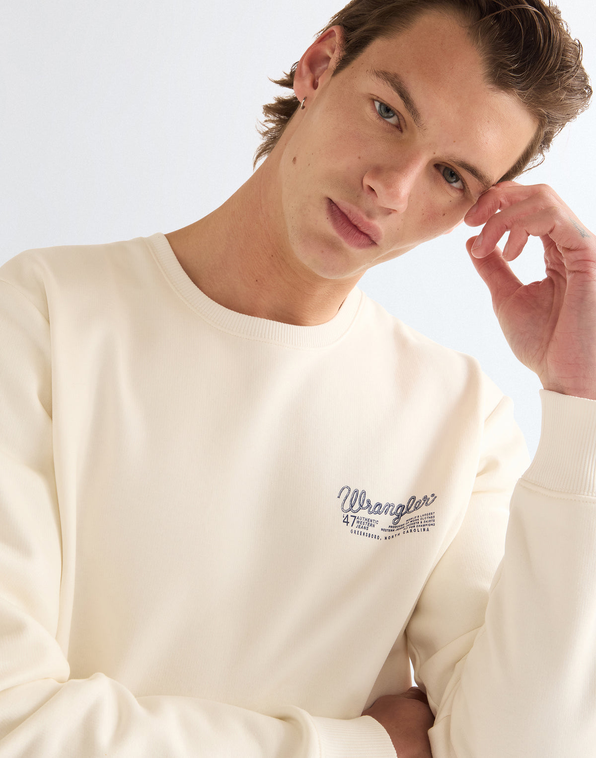 Sweatshirt Graphic Crew in Egret Sweatshirts Wrangler