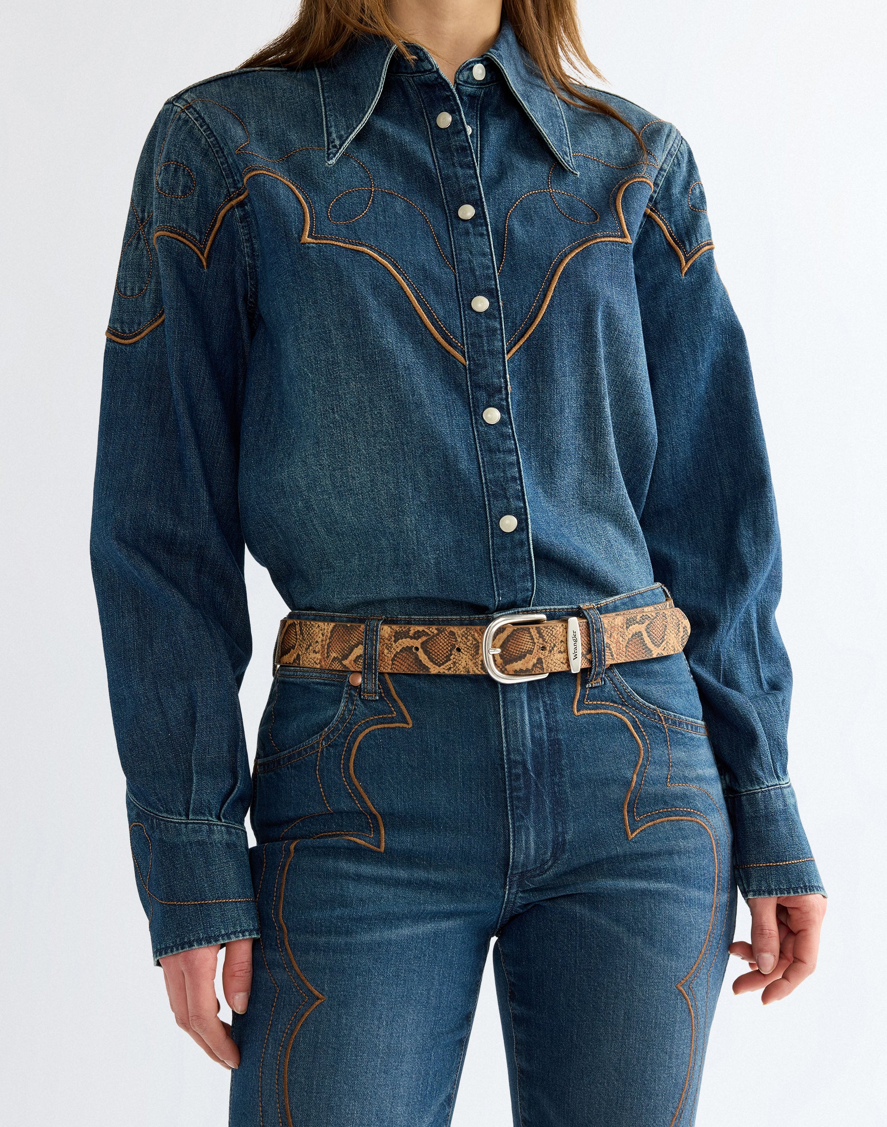 Gürtel Snake in Brown Gürtel Wrangler